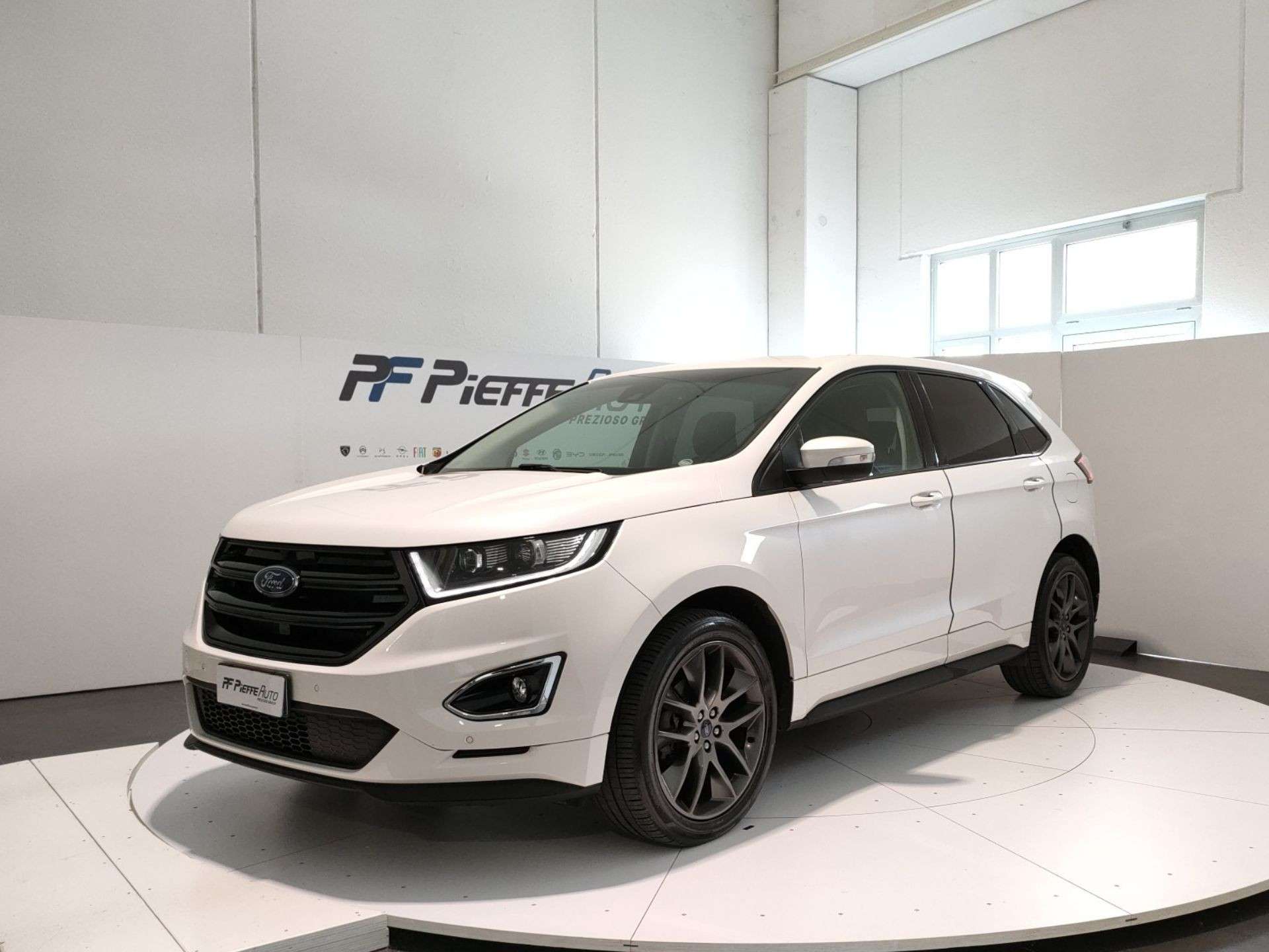 2016 Ford EDGE