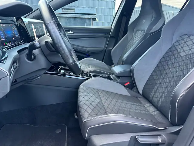 Volkswagen Golf view 10