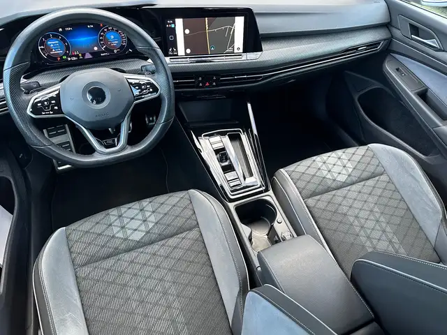Volkswagen Golf view 12