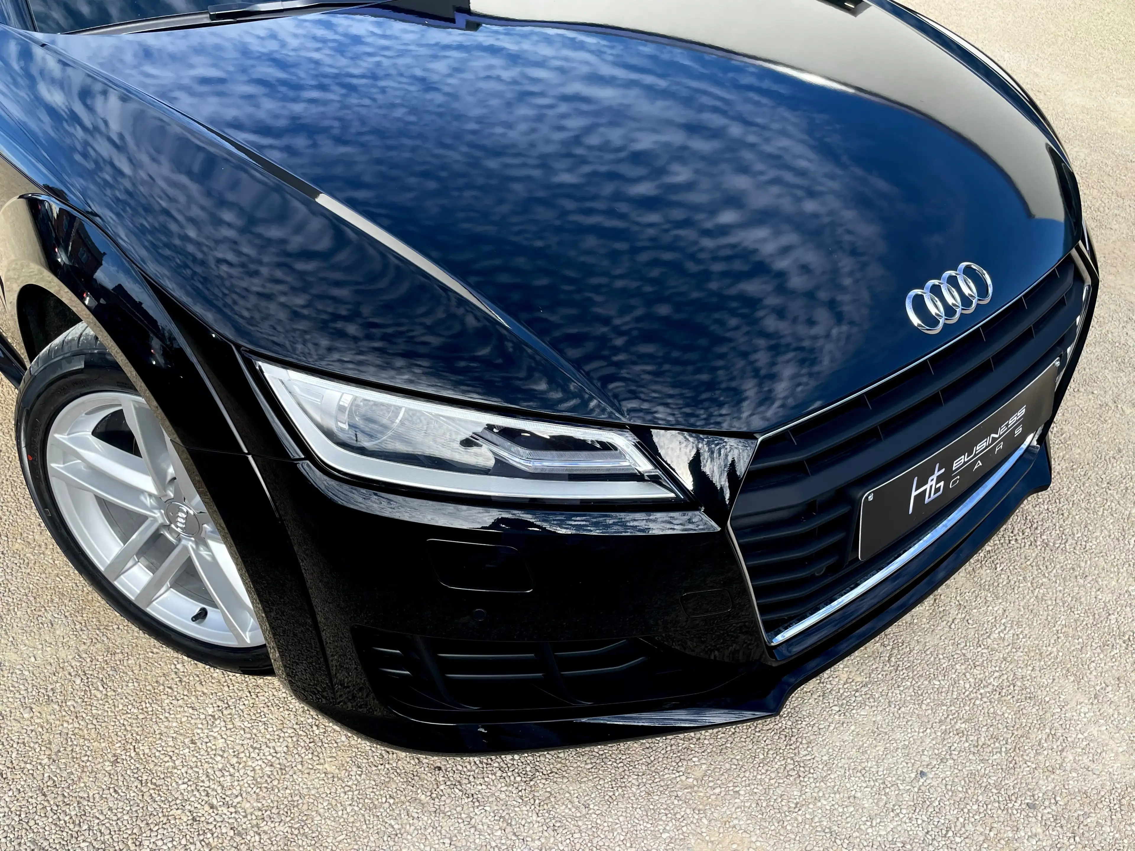 Audi TT 1.8 TFSI/ COUPÉ/ VIRTUAL COCKPIT/ GPS/ CLIM/ SIÈGES CHAUFFANT — photo 8