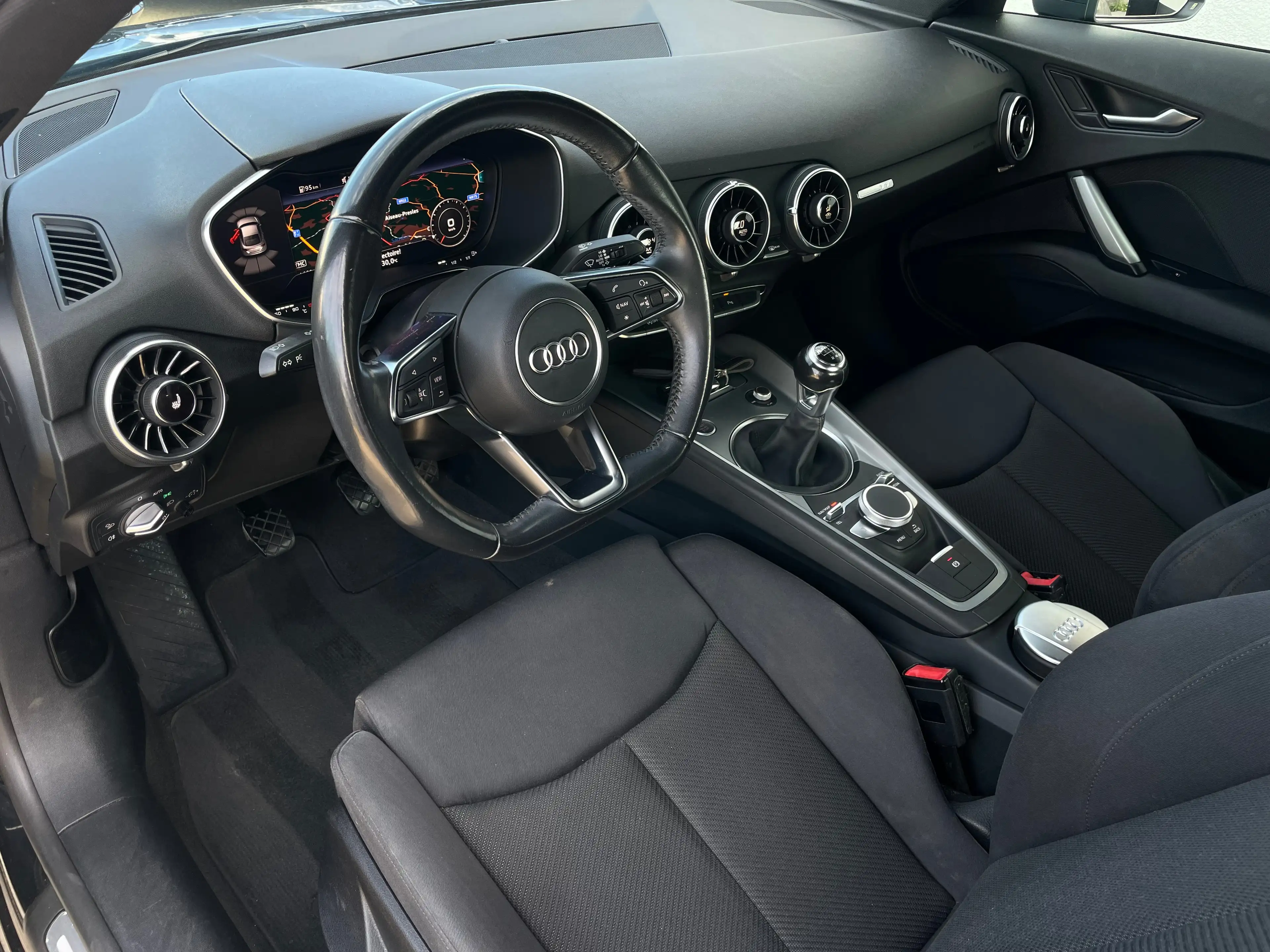 Audi TT 1.8 TFSI/ COUPÉ/ VIRTUAL COCKPIT/ GPS/ CLIM/ SIÈGES CHAUFFANT — photo 15