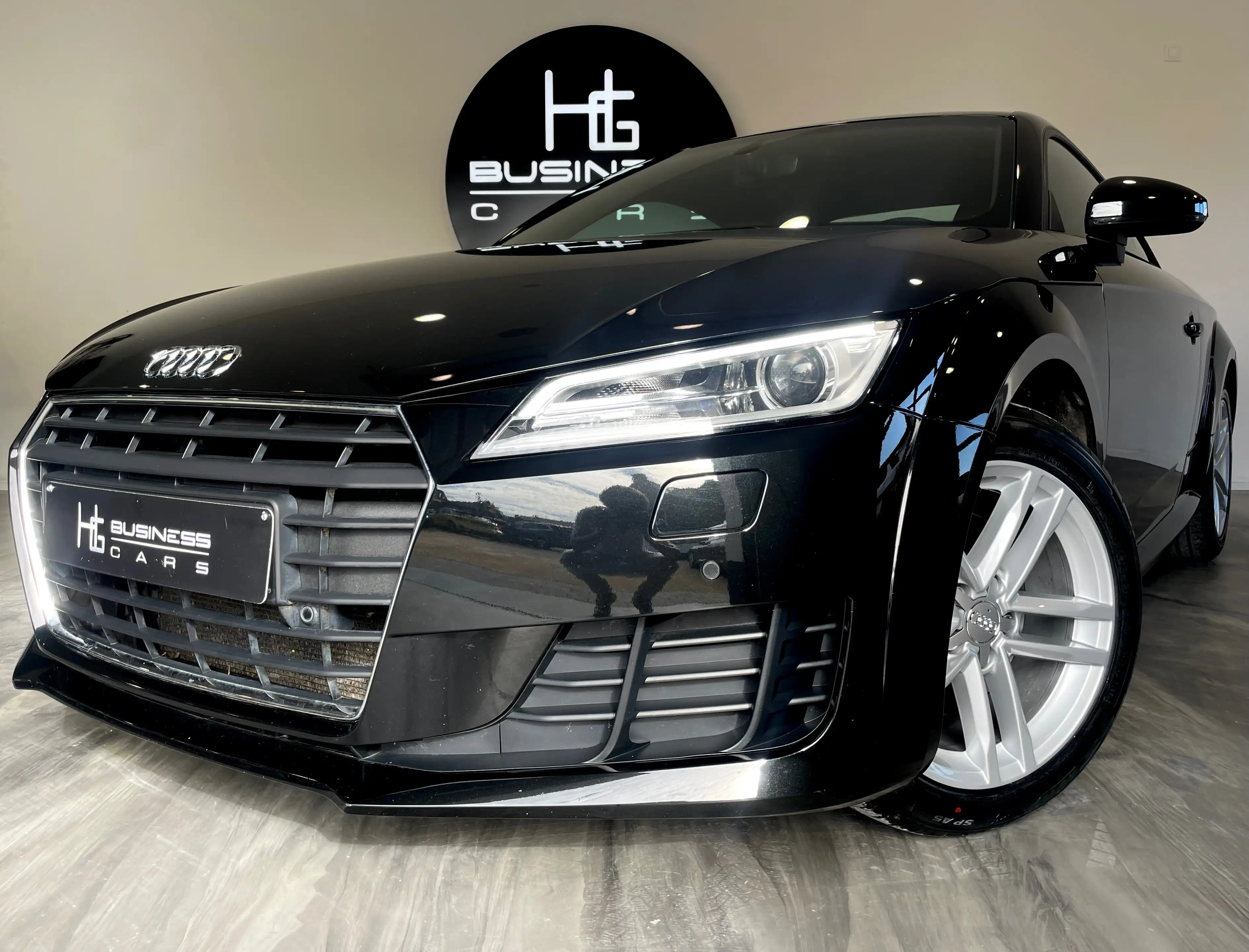 Audi TT 1.8 TFSI/ COUPÉ/ VIRTUAL COCKPIT/ GPS/ CLIM/ SIÈGES CHAUFFANT
