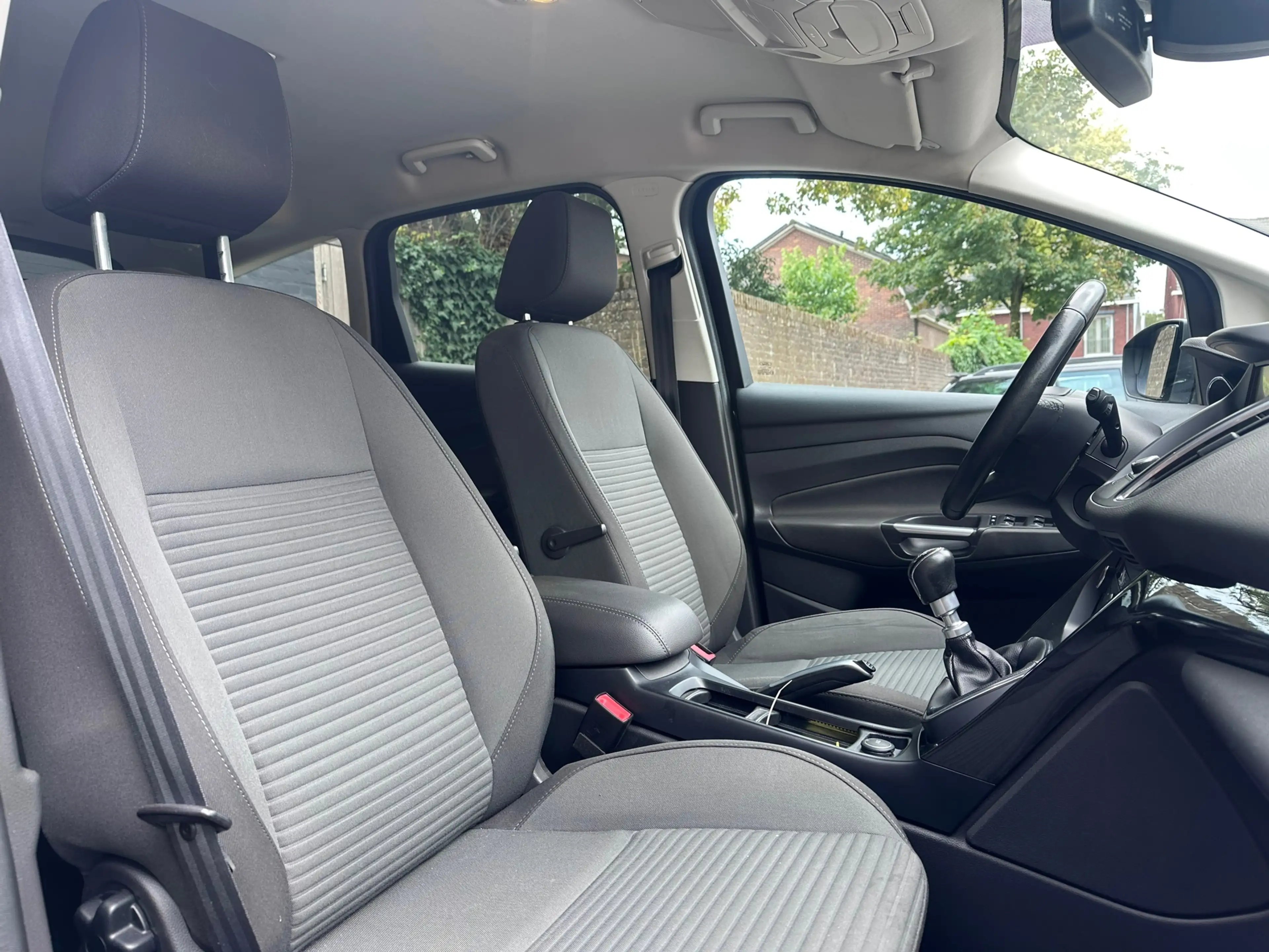 Ford C-Max 1.5 Titanium CLIMA / CRUISE / PDC / TREKHAAK / NAP — photo 13