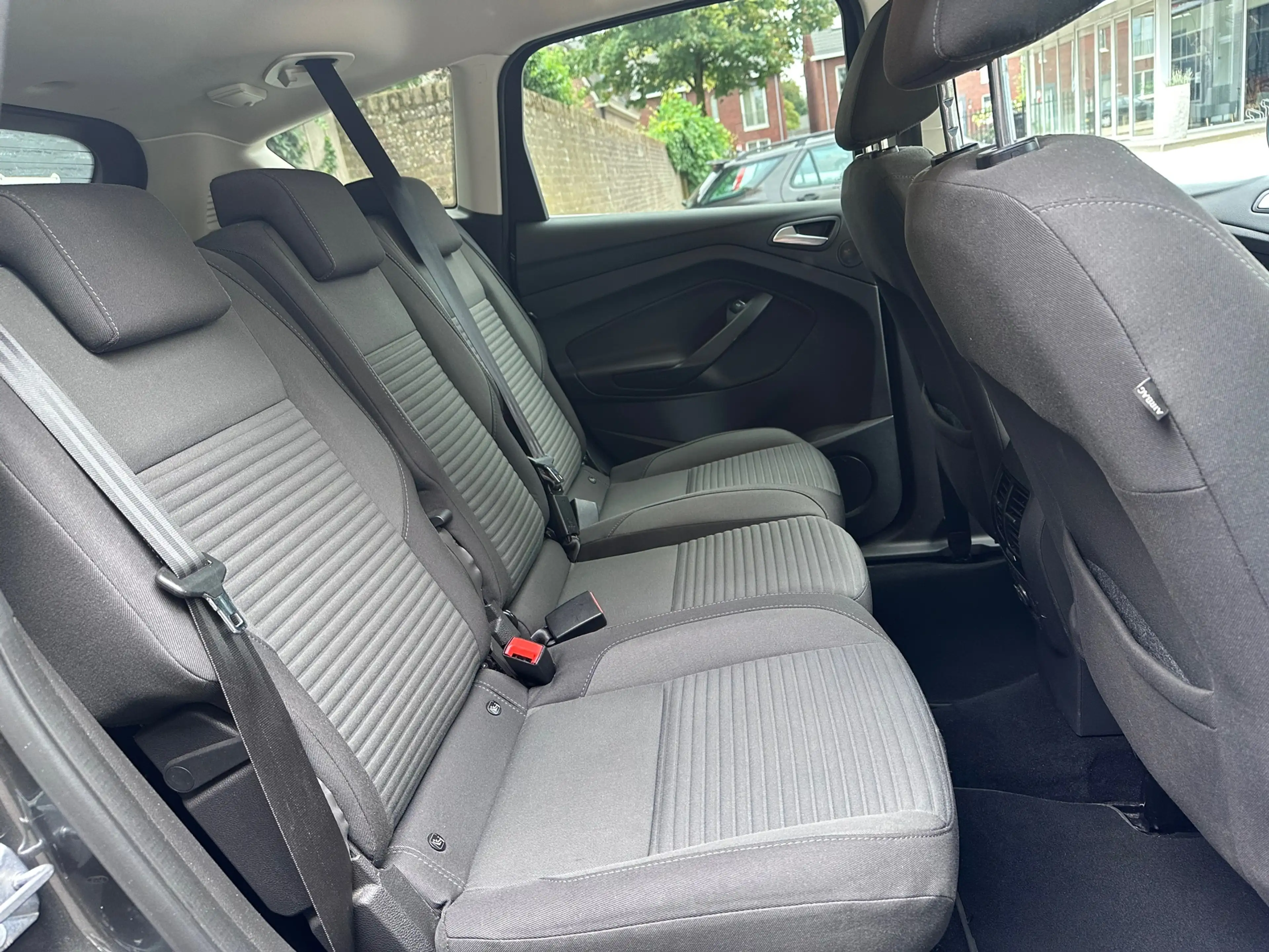 Ford C-Max 1.5 Titanium CLIMA / CRUISE / PDC / TREKHAAK / NAP — photo 14