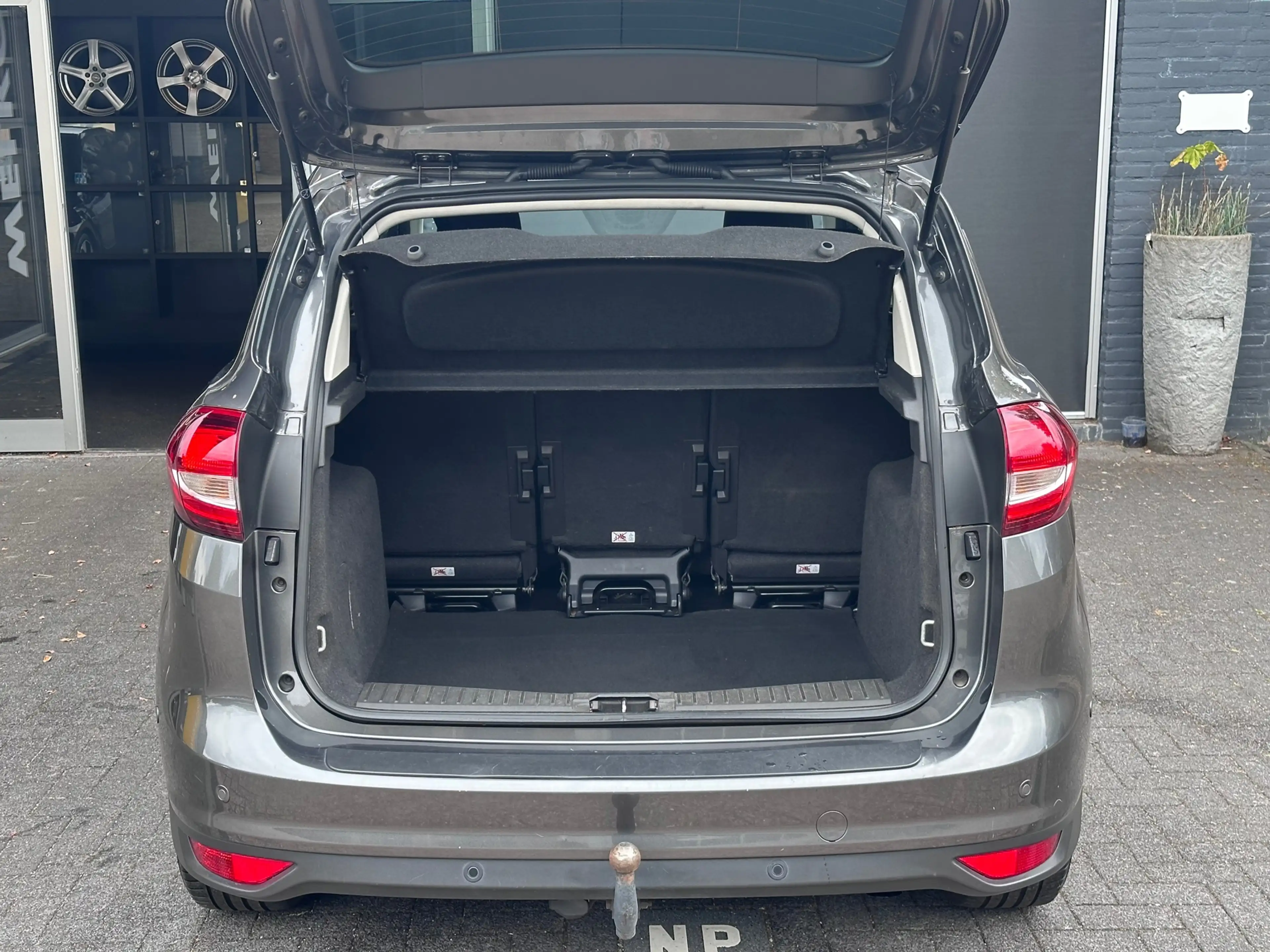 Ford C-Max 1.5 Titanium CLIMA / CRUISE / PDC / TREKHAAK / NAP — photo 6