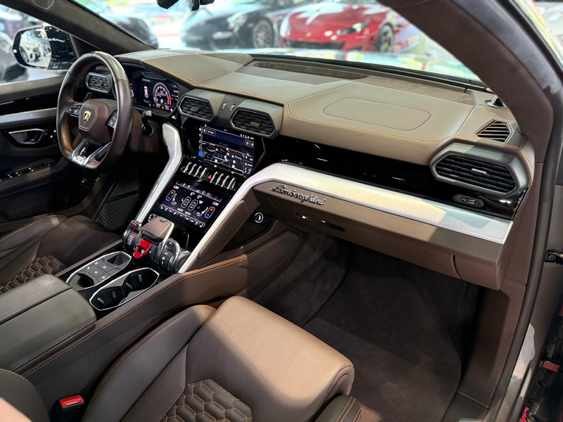 Lamborghini Urus B&O+PANO+HUD+ACC+LASER — photo 13