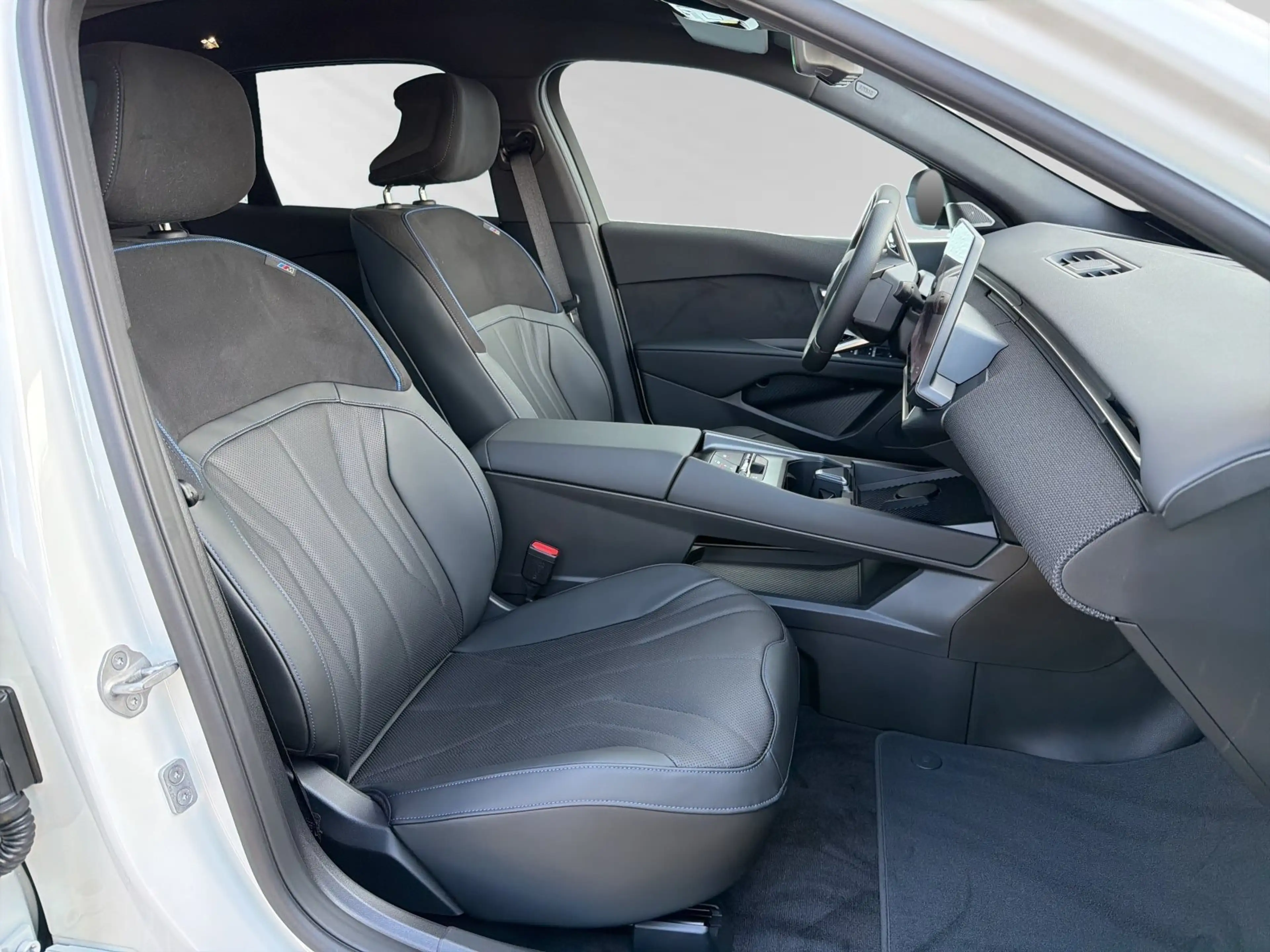 BMW i3 50 xDrive First Edition|M Sport|Pano|3D-HUD — photo 9