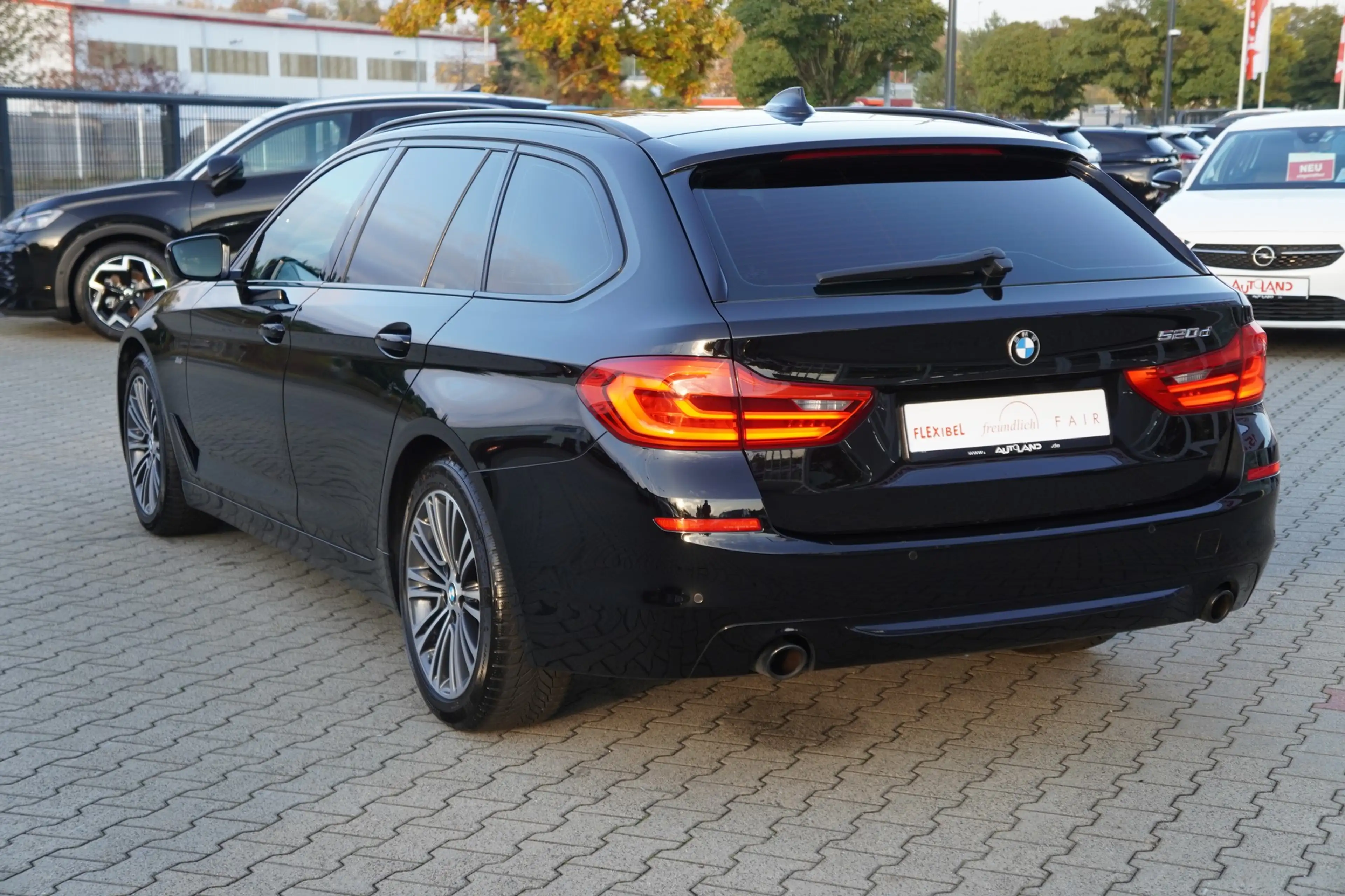 BMW 520 520d Sport Line — photo 4