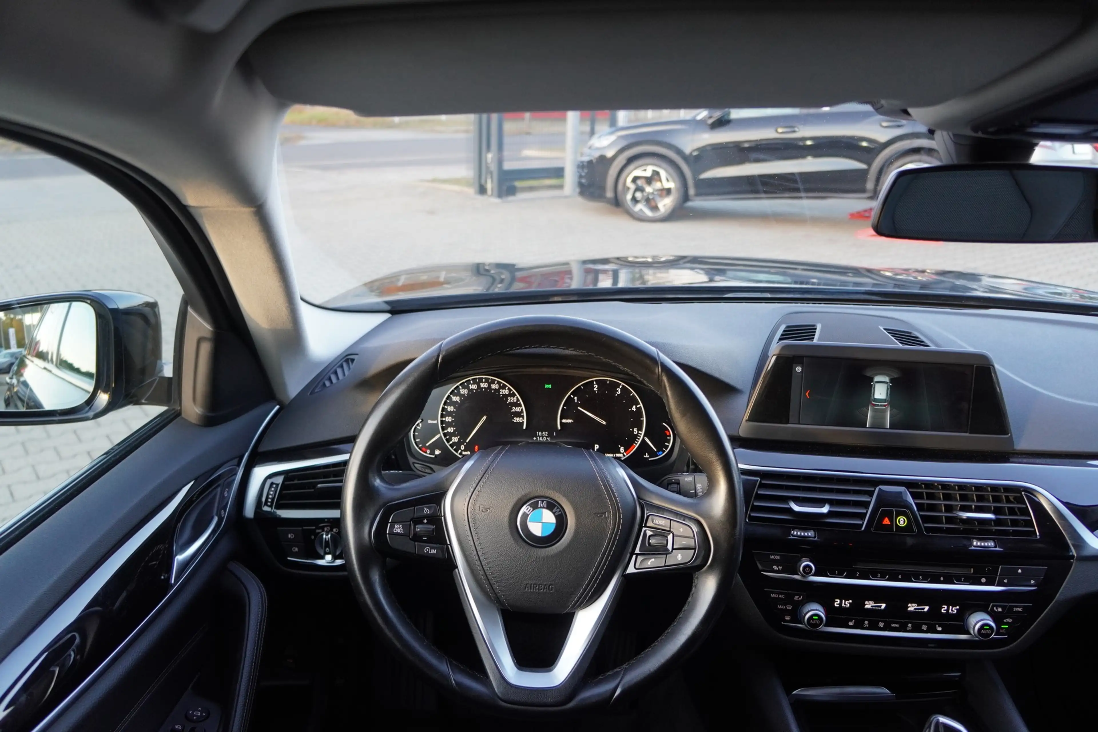 BMW 520 520d Sport Line — photo 14