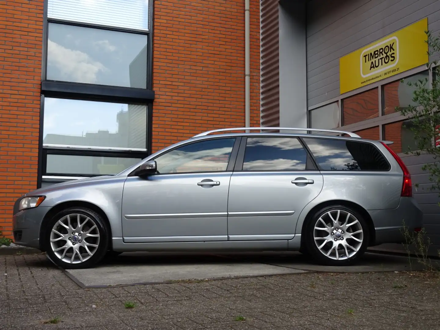 Volvo V50 2.5 T5 Summum Gris - 2