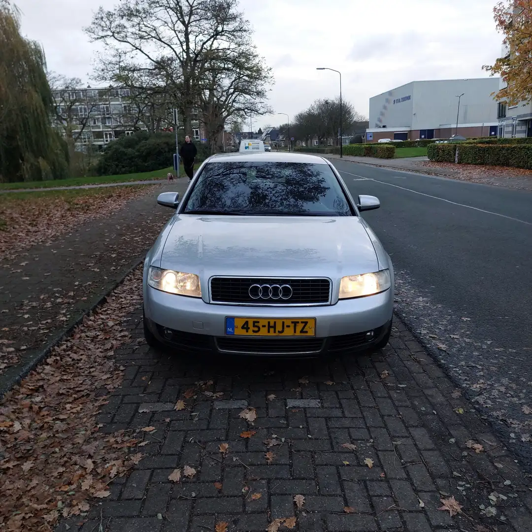 Audi A4 1.6 Szürke - 2