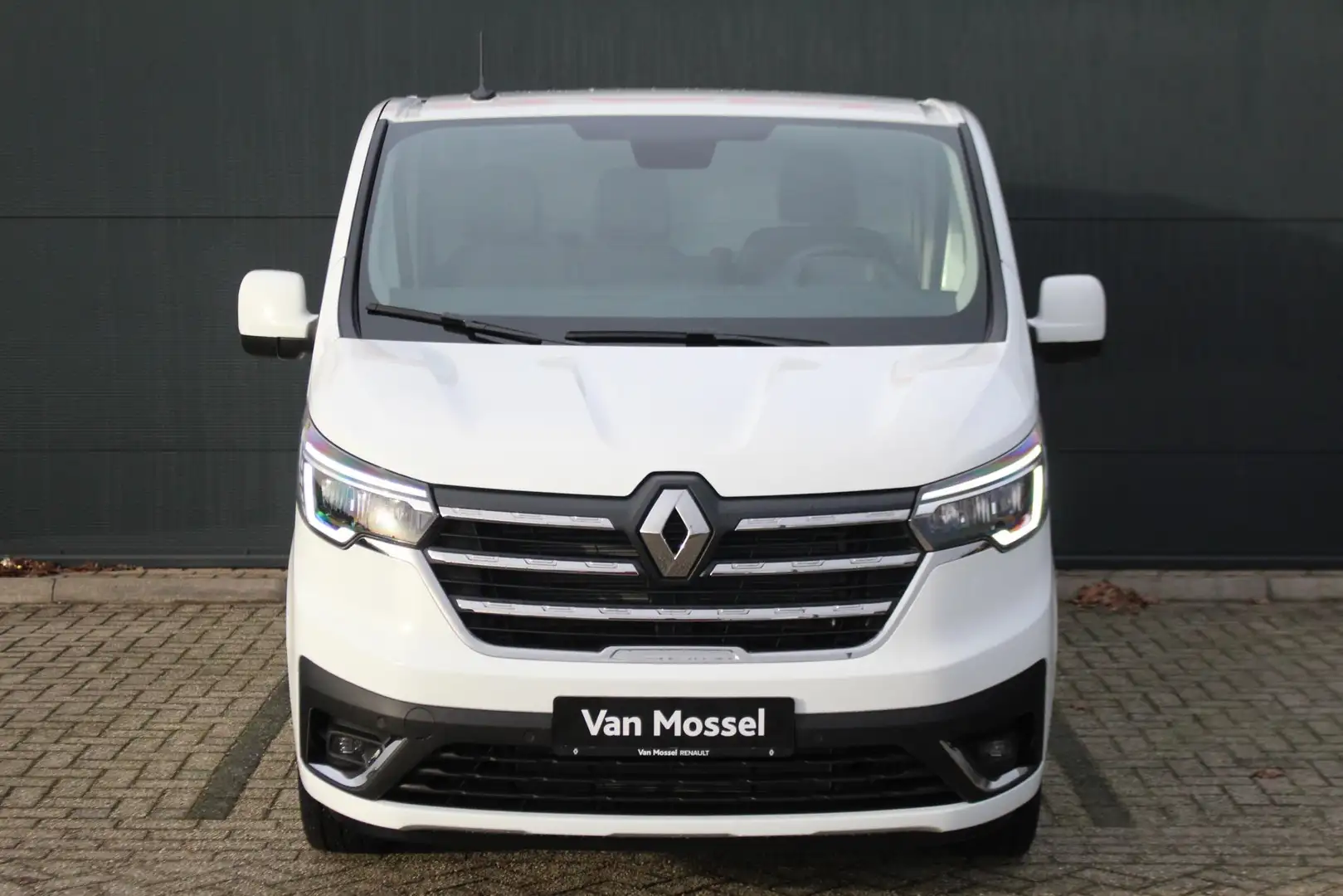 Renault Trafic 2.0 dCi 150pk EDC T30 L2H1 Business | Automaat | V Wit - 2