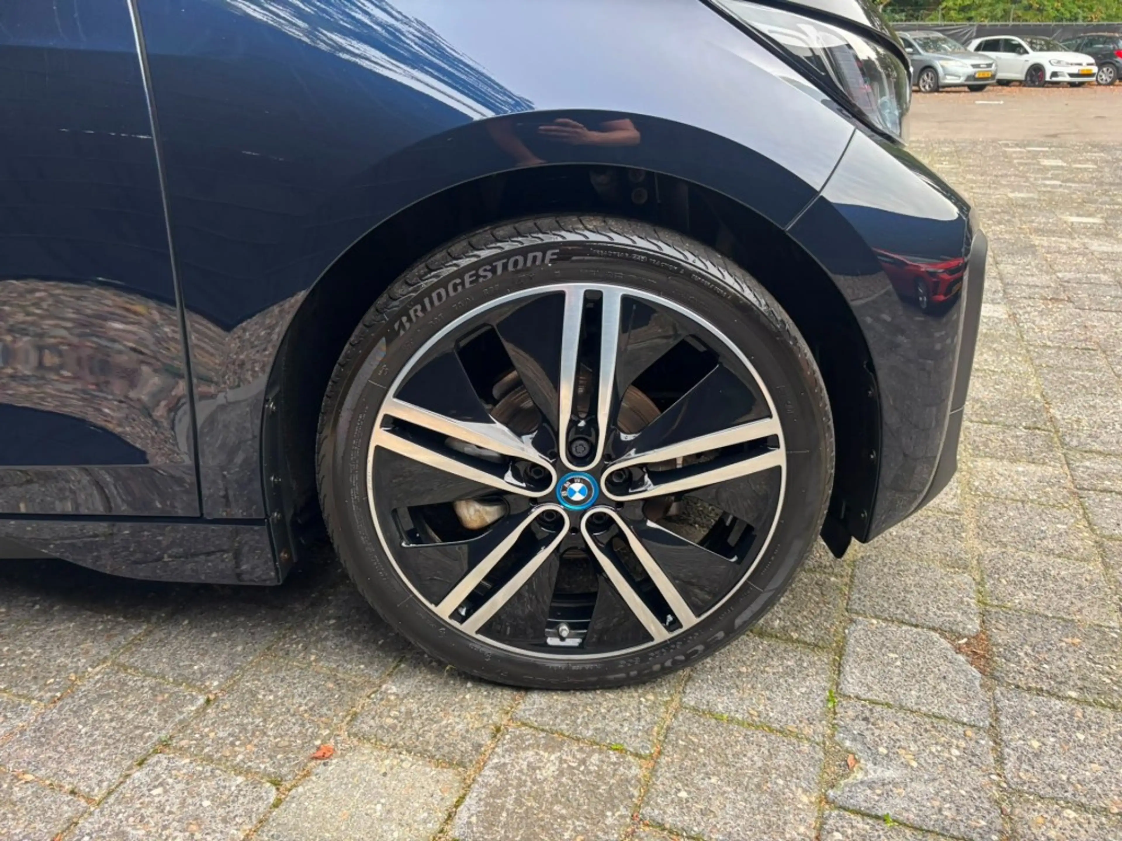 BMW i3 120AH 42KWH ** MOOIE AUTO//20 INCH** — photo 11