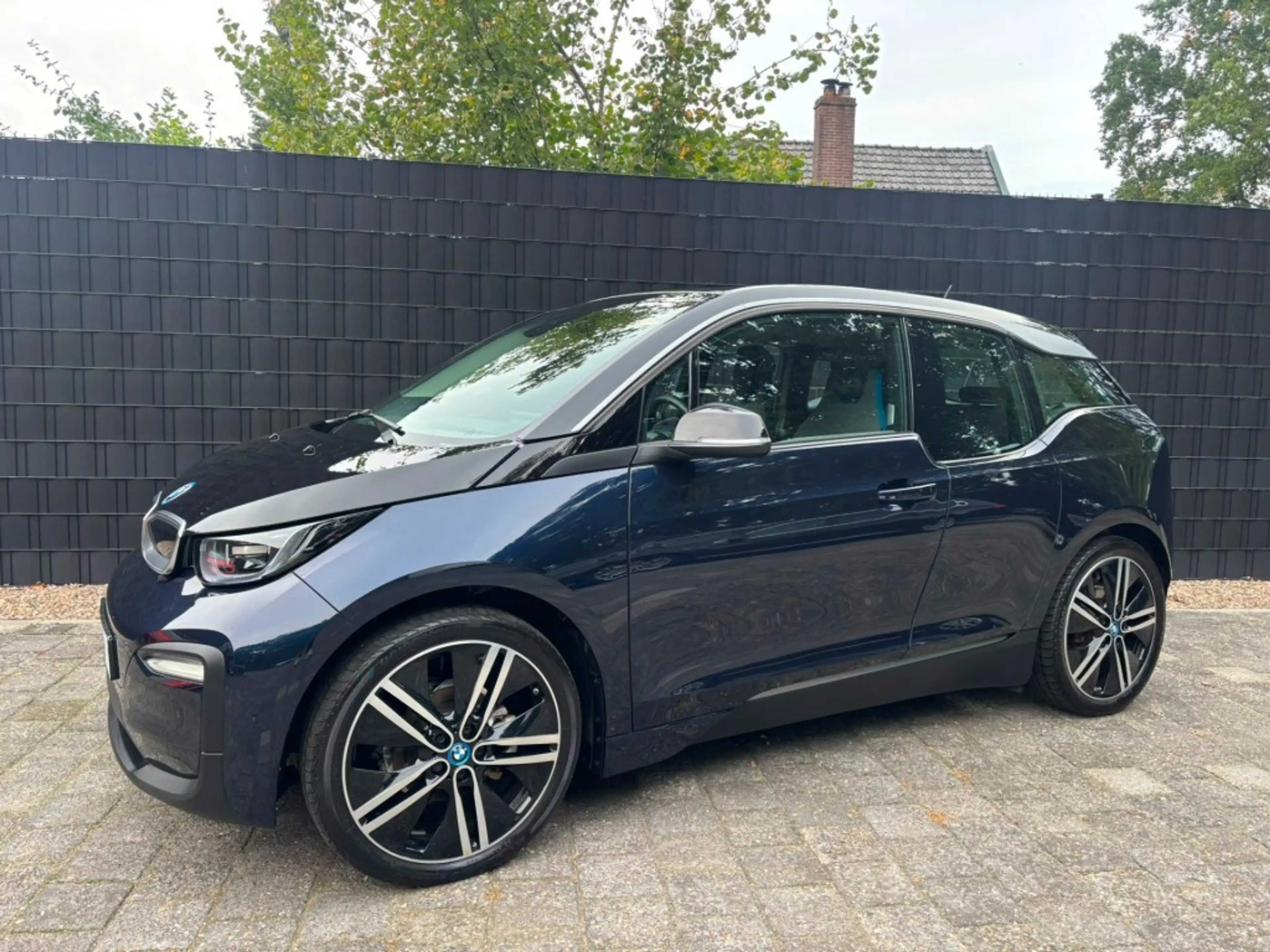 BMW i3 120AH 42KWH ** MOOIE AUTO//20 INCH**