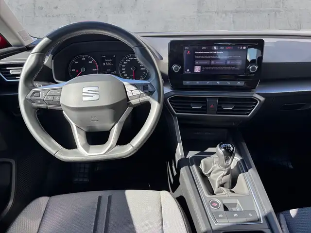 Seat Leon view 9