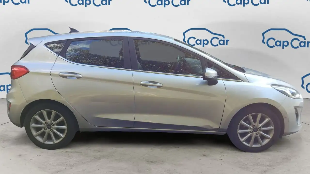Ford Fiesta 5 portes — photo 4