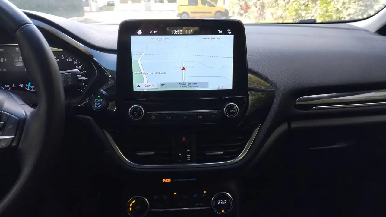 Ford Fiesta 5 portes — photo 23