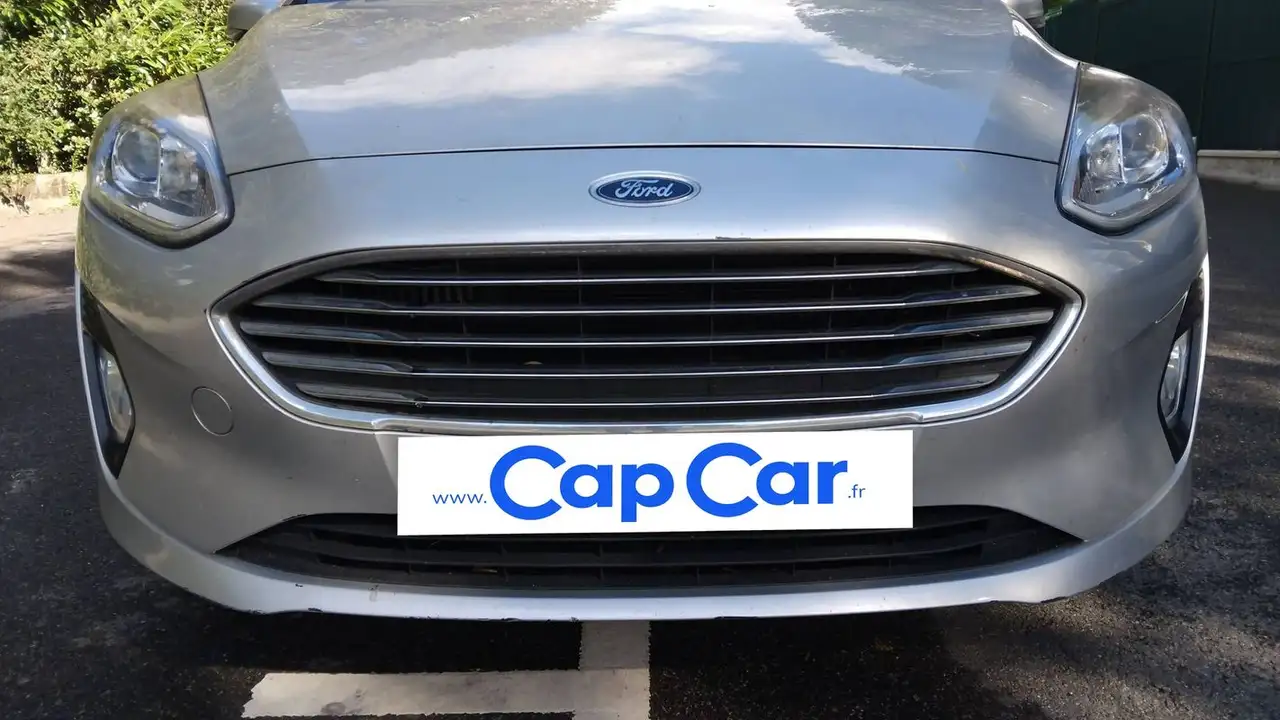 Ford Fiesta 5 portes — photo 20