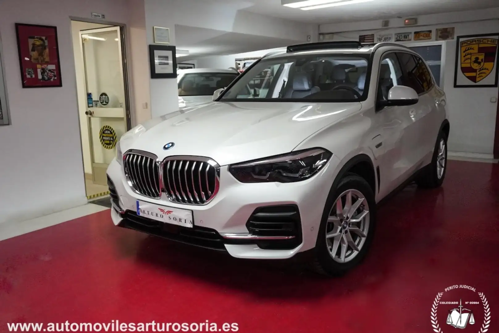 BMW X5 xDrive 45e Blanc - 1