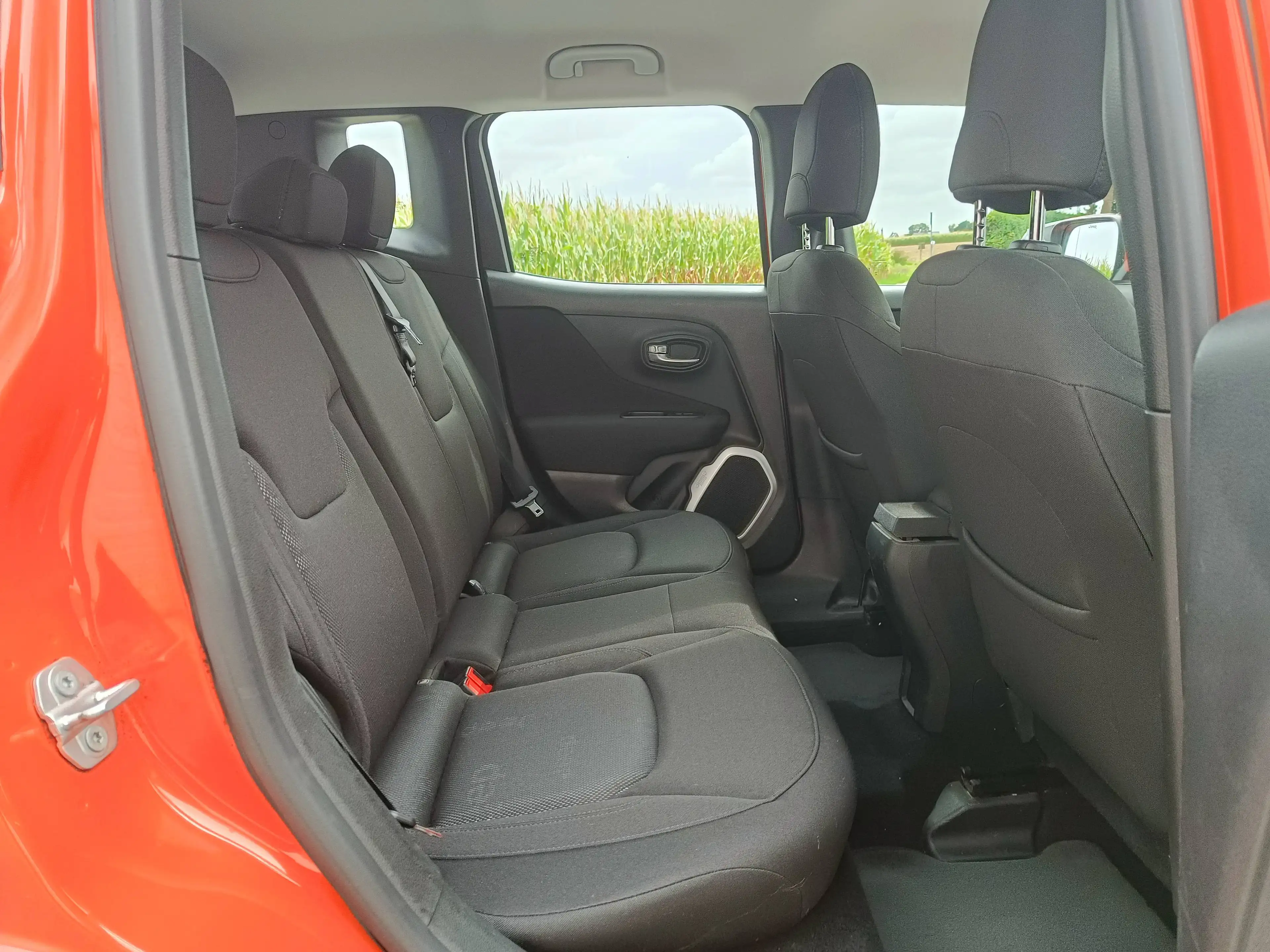 Jeep Renegade Renegade 1.6 MJD 4x2 Longitude - AIRCO/CRUISE -12M GARANTIE — photo 10
