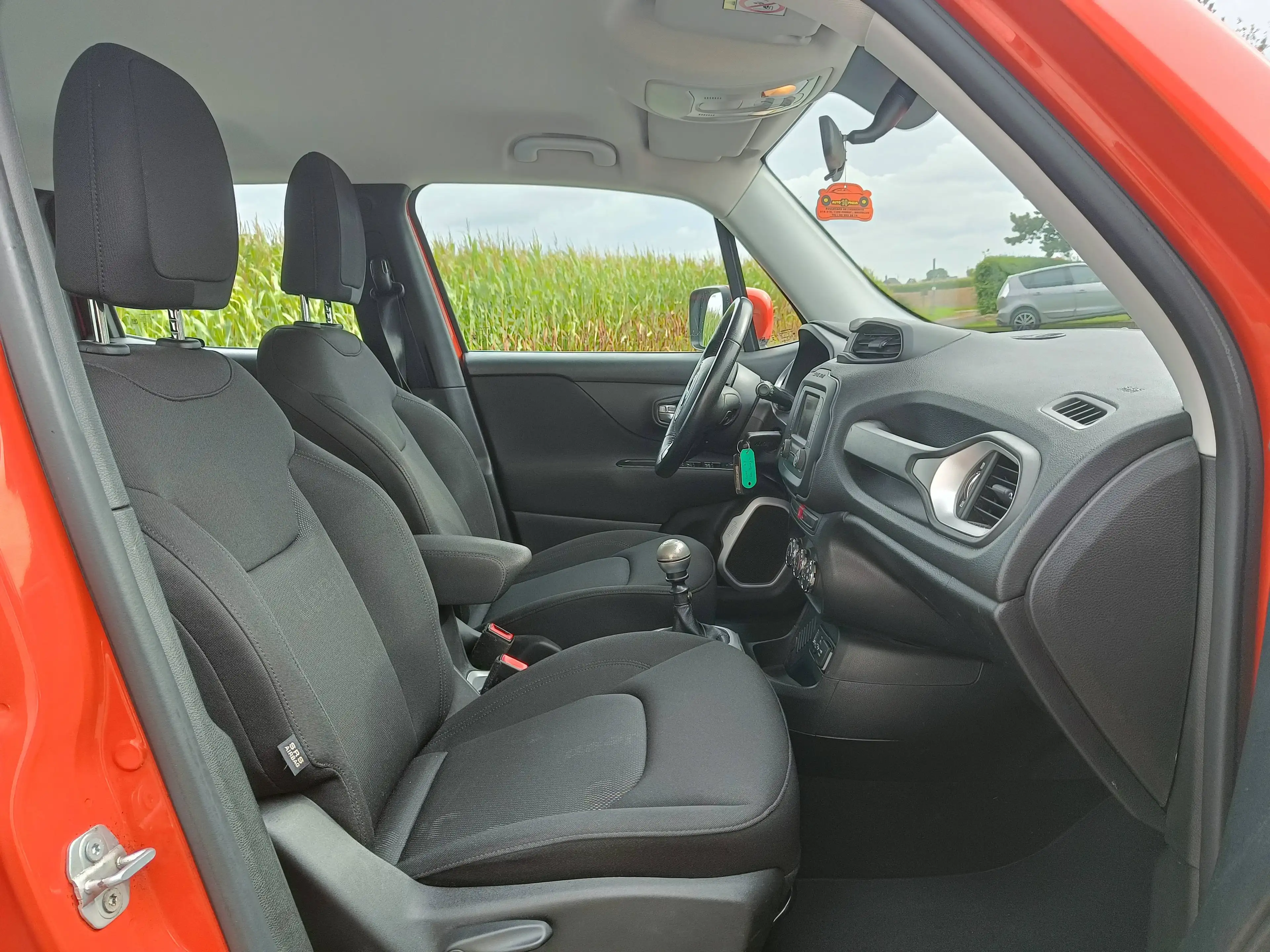 Jeep Renegade Renegade 1.6 MJD 4x2 Longitude - AIRCO/CRUISE -12M GARANTIE — photo 9