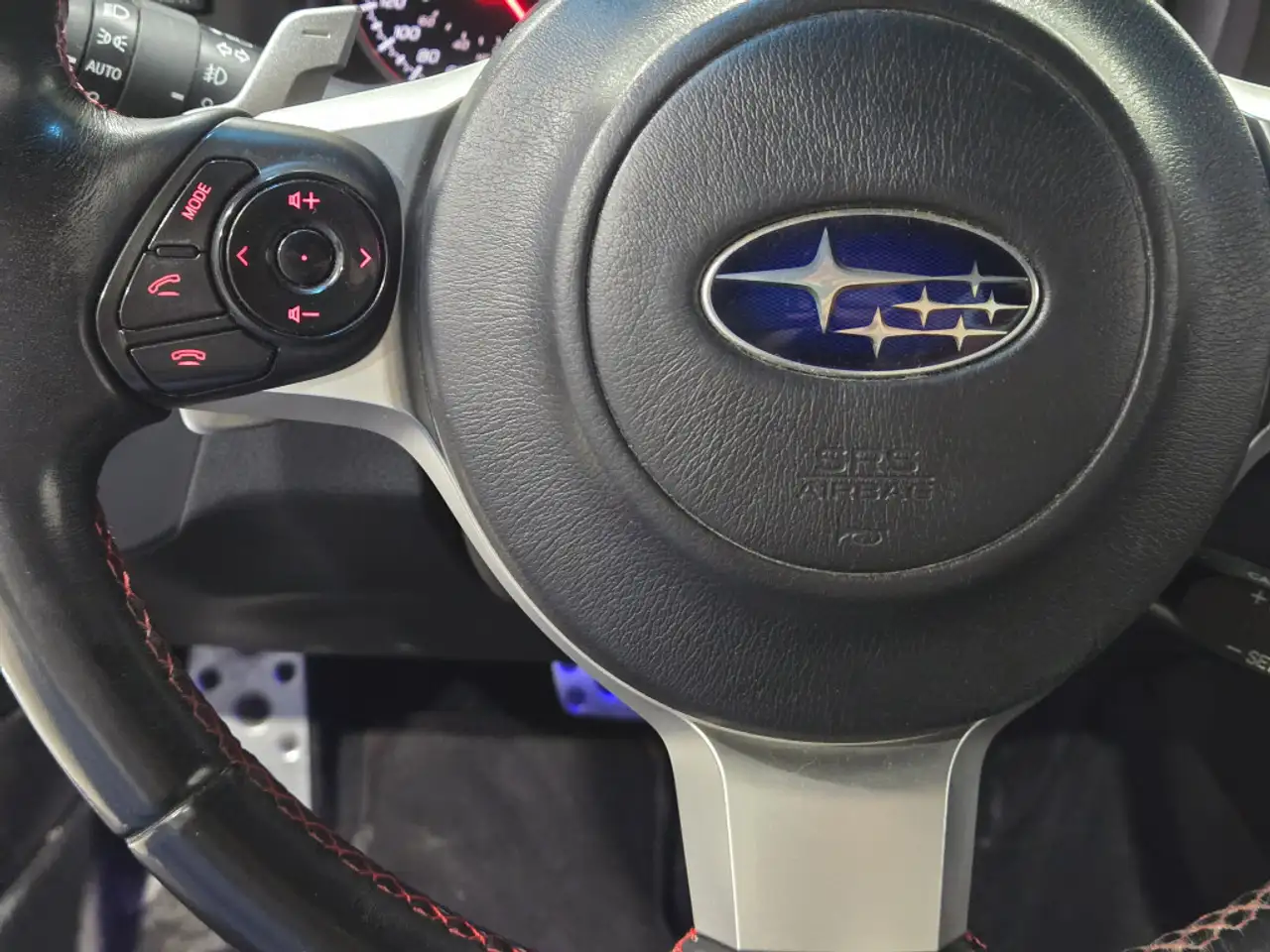 Subaru BRZ снимка Subaru BRZ