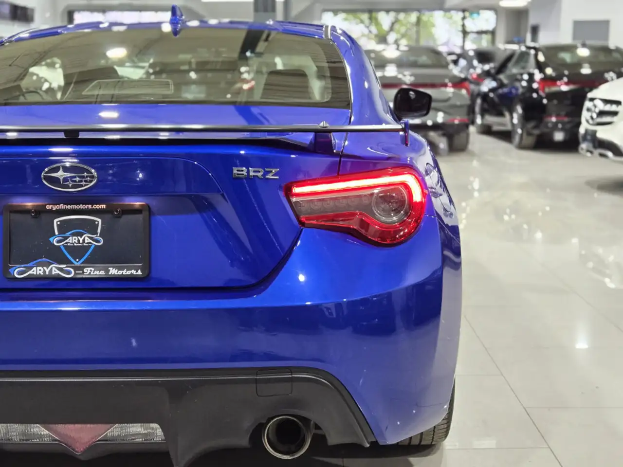 Subaru BRZ снимка Subaru BRZ