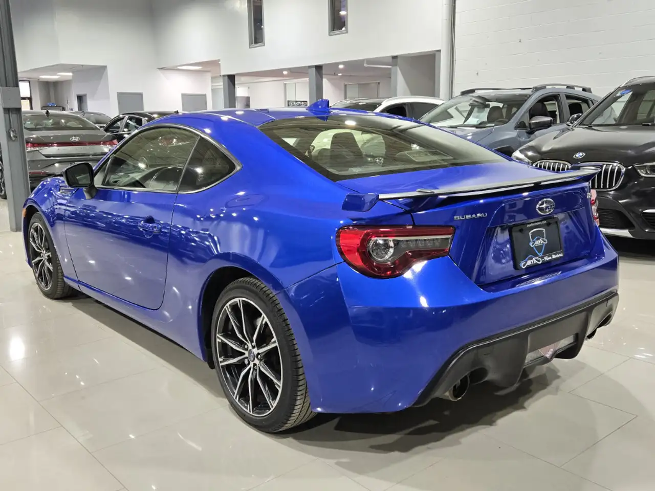 Subaru BRZ снимка Subaru BRZ