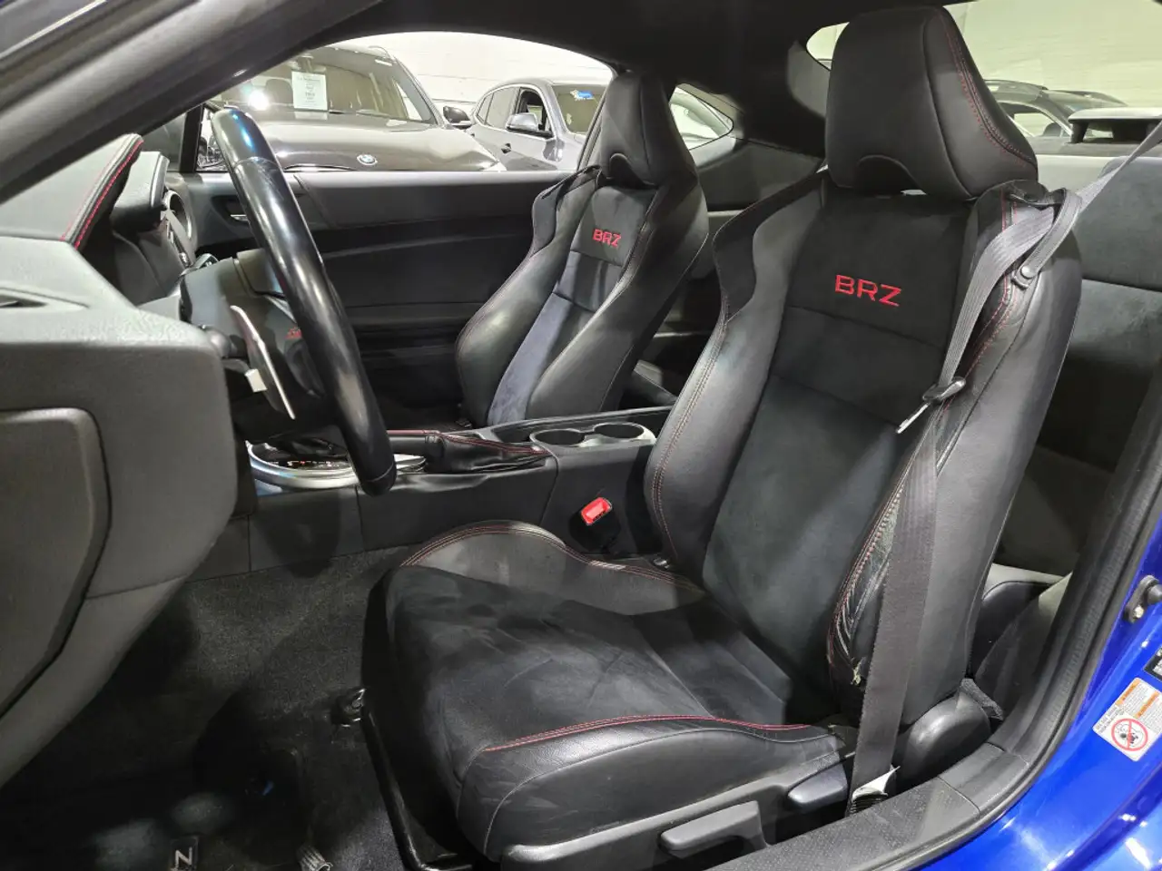 Subaru BRZ снимка Subaru BRZ