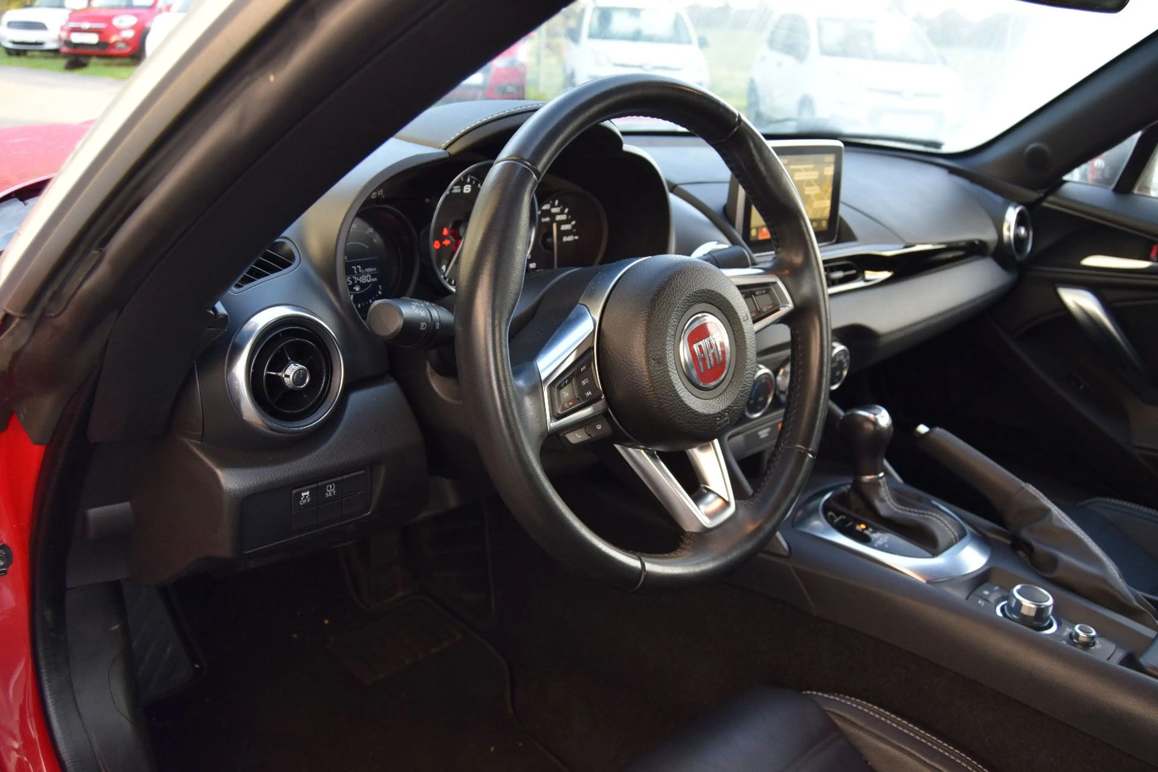Fiat 124 Spider Lusso !! Automatik!!Navi,Leder,Sith, — photo 12
