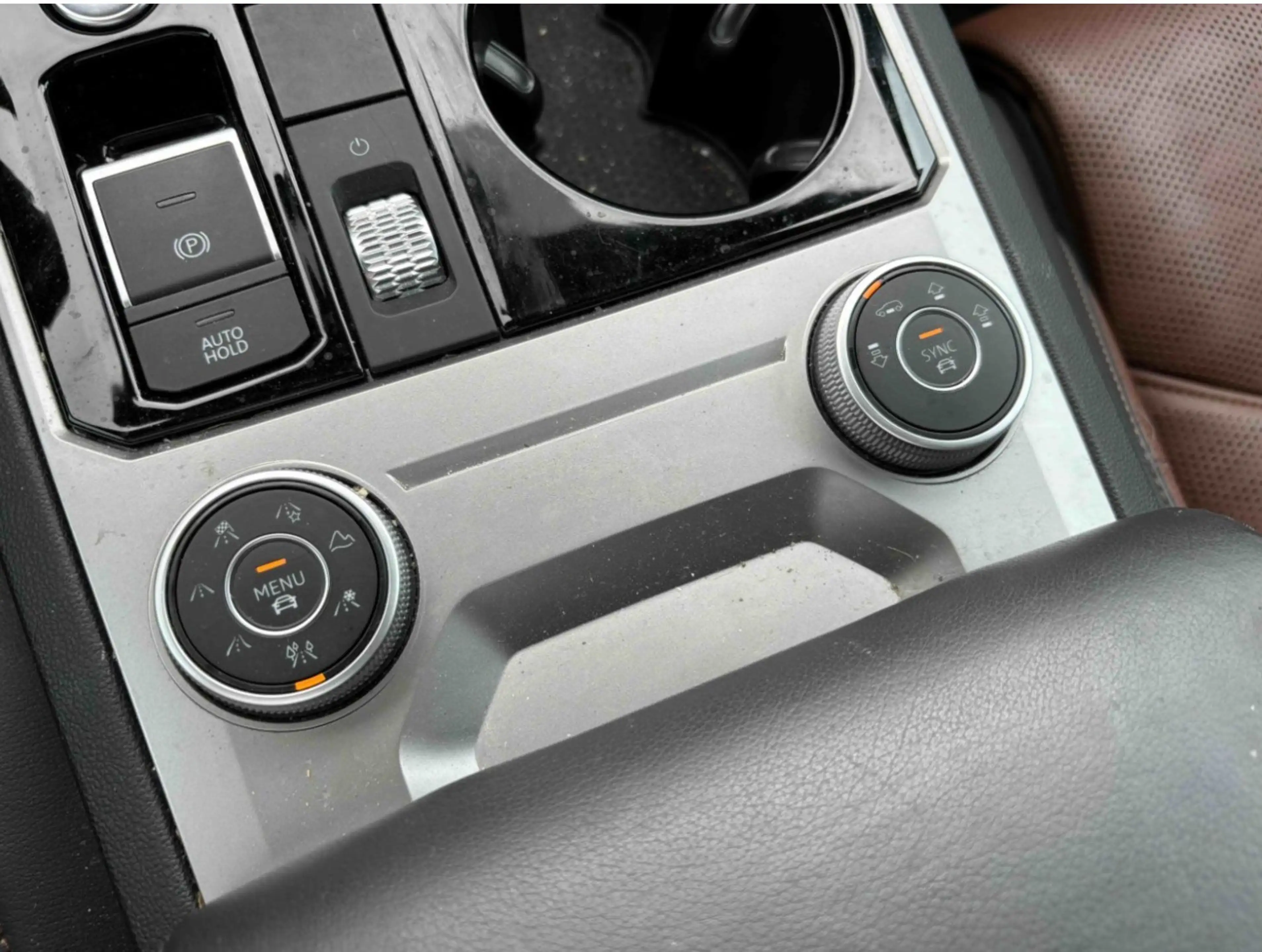 Volkswagen Touareg Atmosphere*R-Line*Matrix*Pano*DYNAUDIO* — photo 12