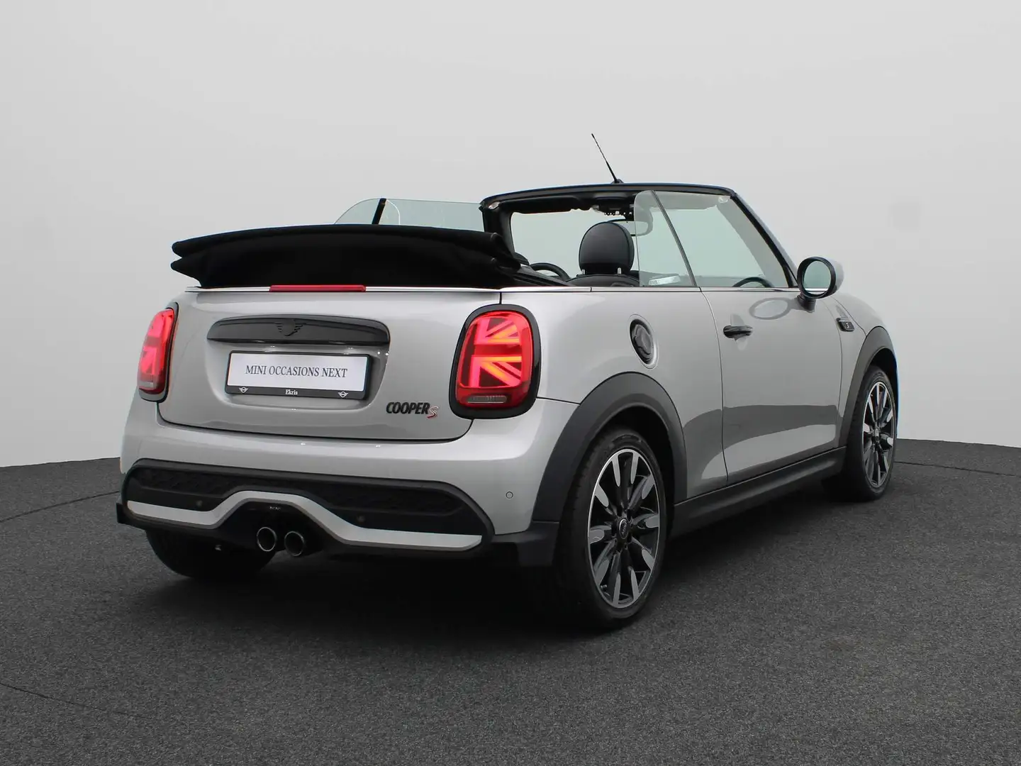 MINI Cooper S Cabrio Yours Balance Pack + Comfort Access +  Driving Ass Grijs - 2