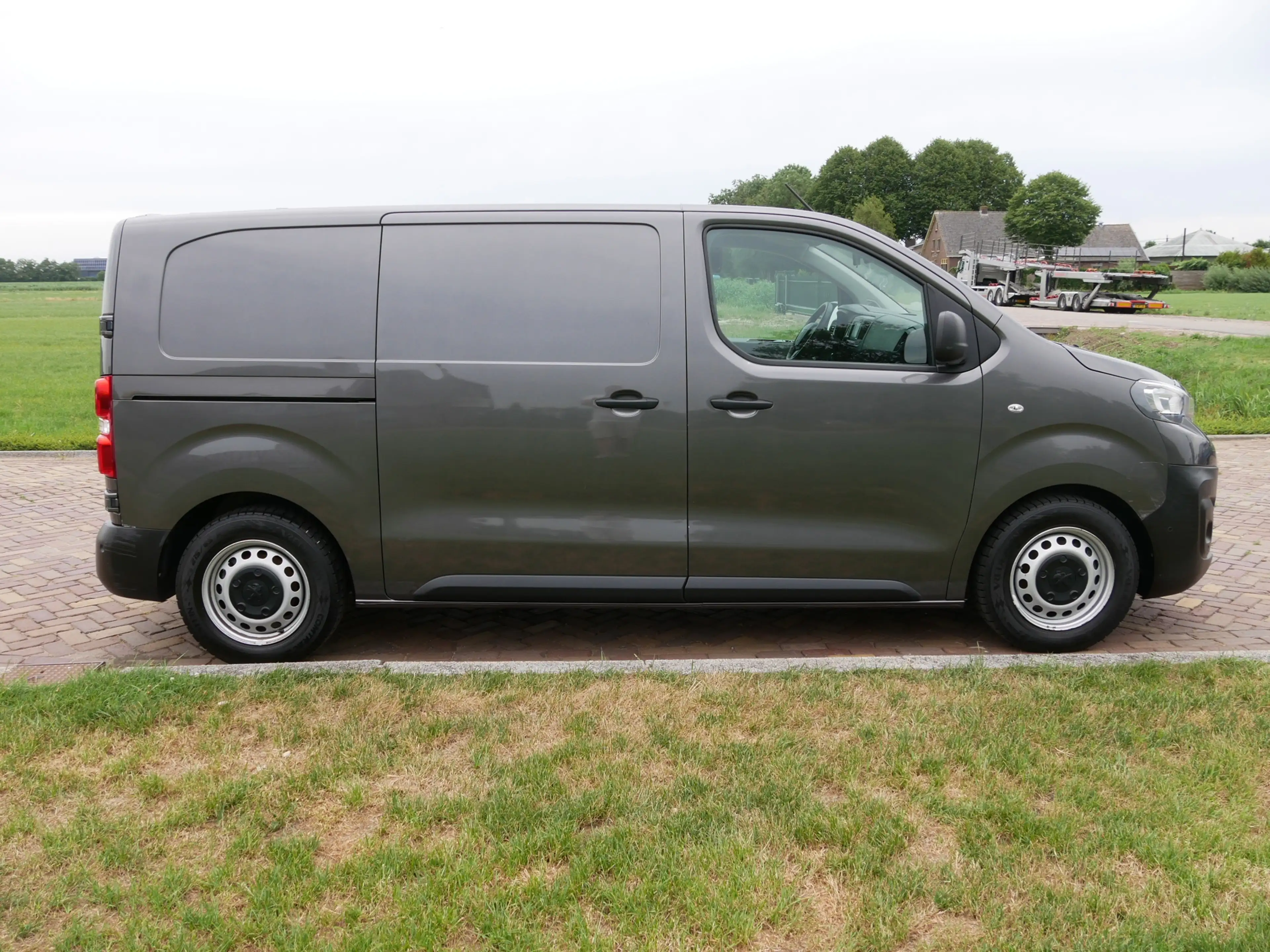 Peugeot Expert 1.5 BlueHDI 120 Standard Asphalt AC NAVI ** 7999 E — photo 6