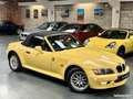 BMW Z3 Roadster 1.9L 118ch Coloris Jaune Dakar Climatisation & Sièges chauffants Carnet d’entretien Etat collection Geel - thumbnail 3