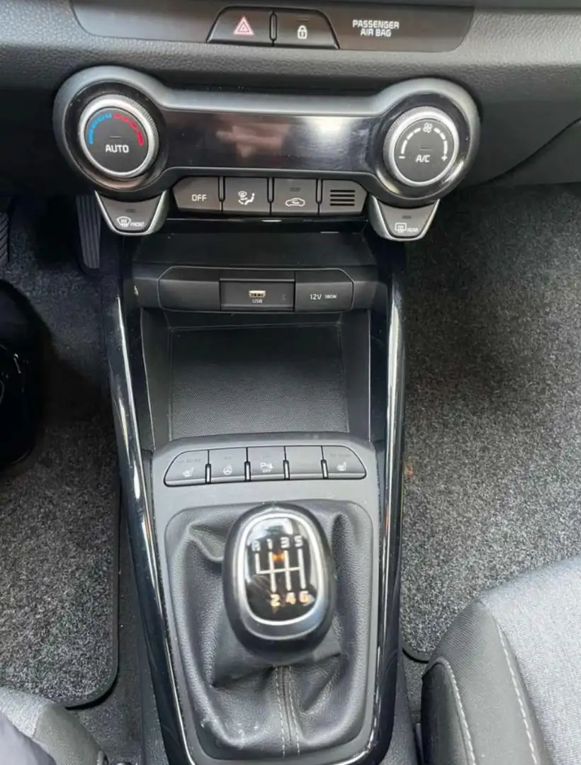 Kia Stonic TGDI 1,0 Austria Edition Grau - 2