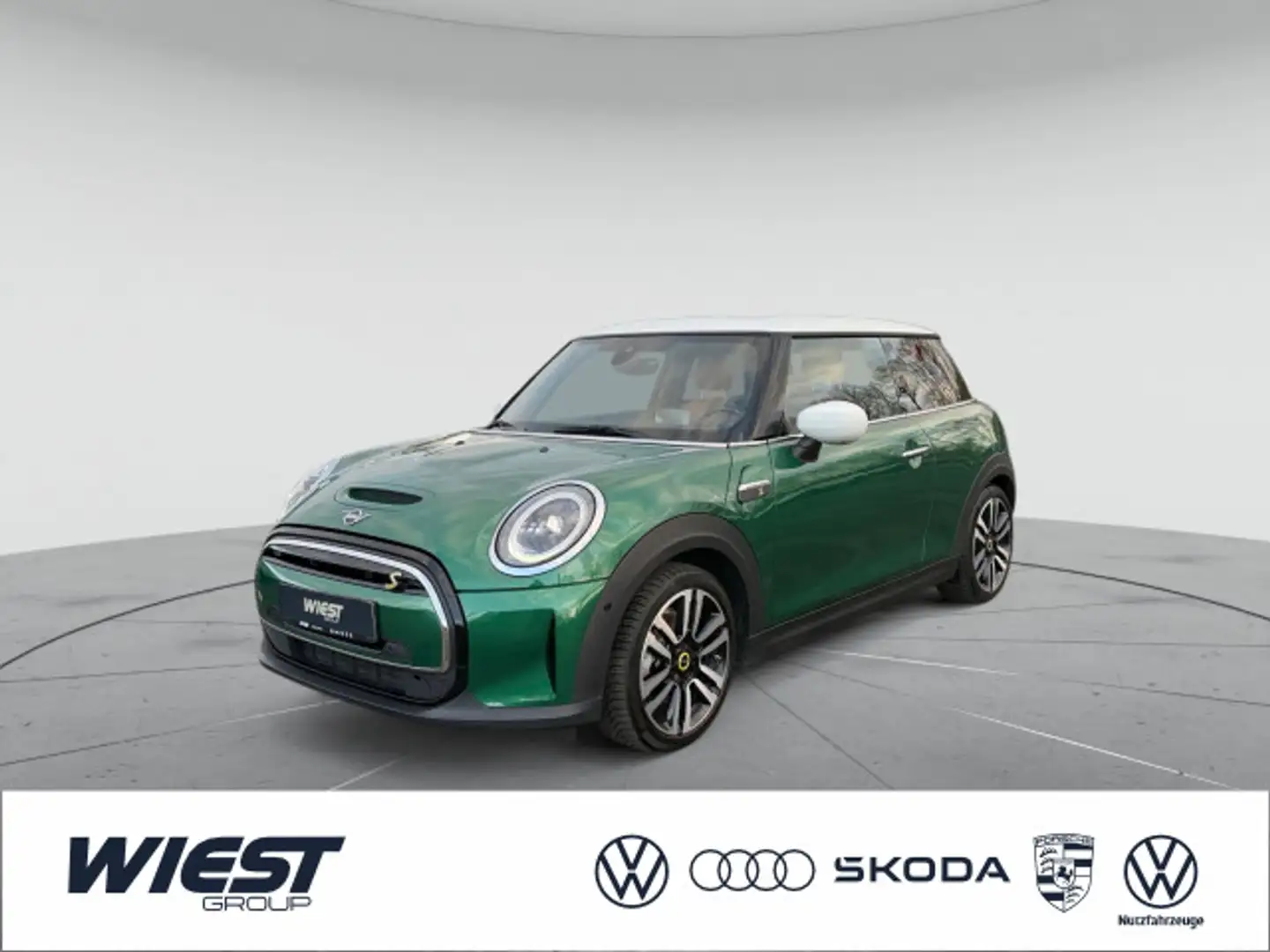 MINI Cooper SE Classic Trim HUD Pano RFK PDC Tempomat Grün - 1