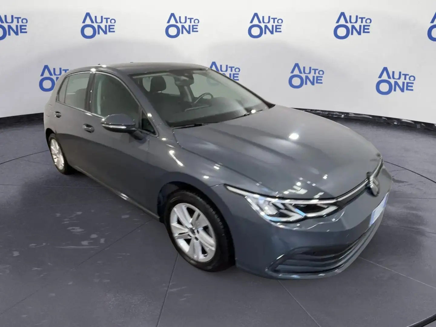 Volkswagen Golf 1.0 TSI 110CV EVO LIFE - * Grigio - 1