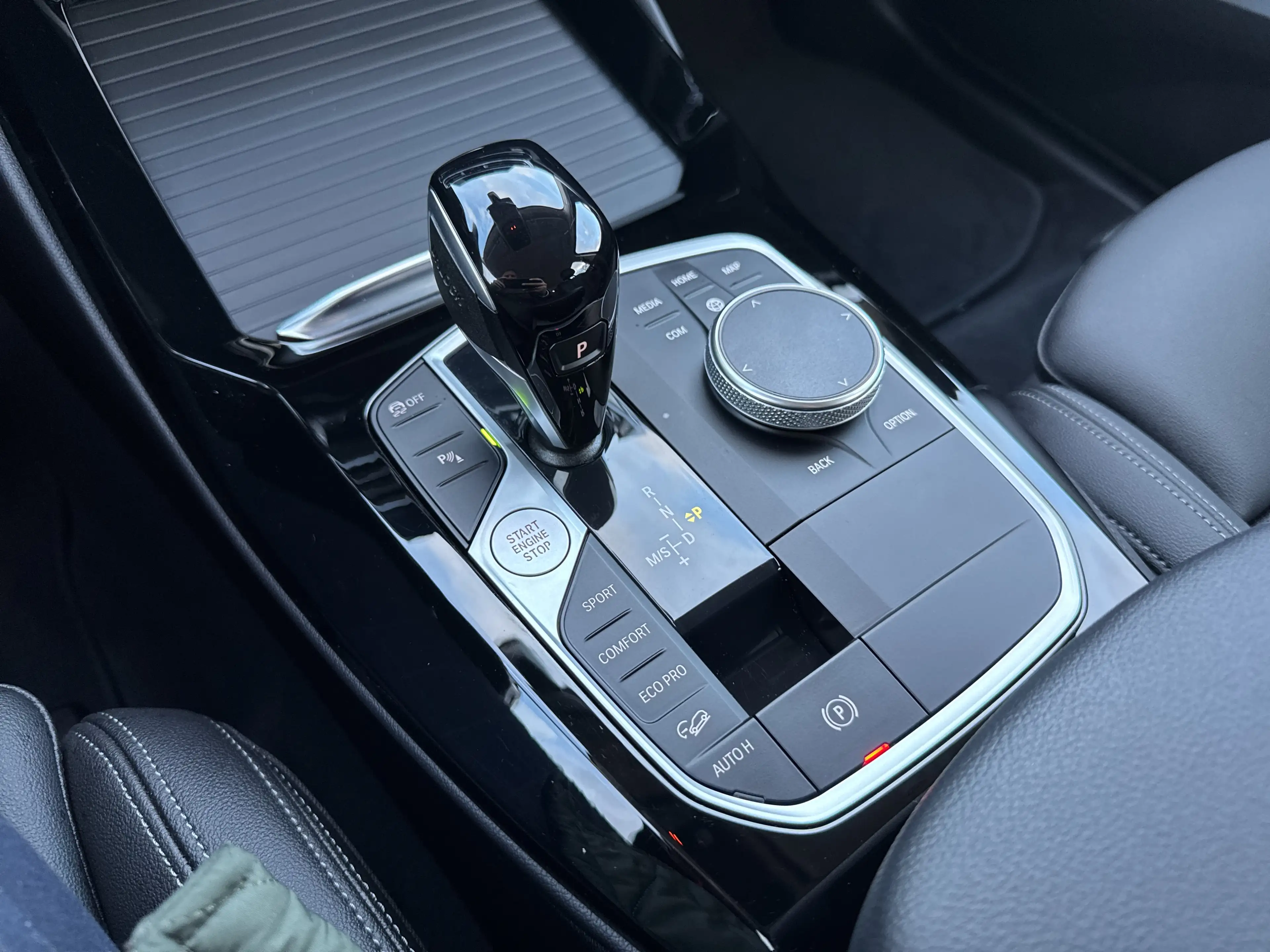 BMW X3 xDrive20i ZA — photo 18