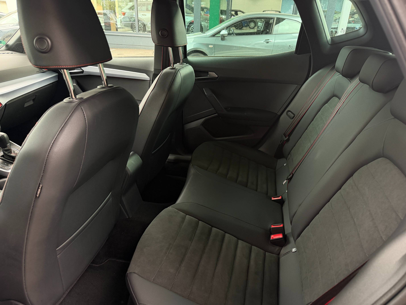 SEAT Arona FR*Kamera*SHZ*Navigation* — photo 9