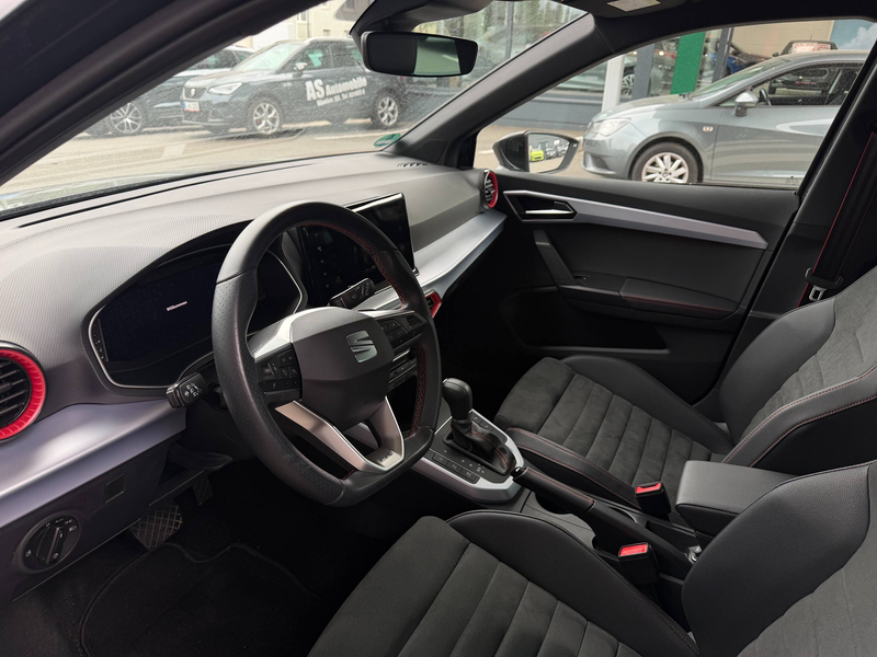 SEAT Arona FR*Kamera*SHZ*Navigation* — photo 10