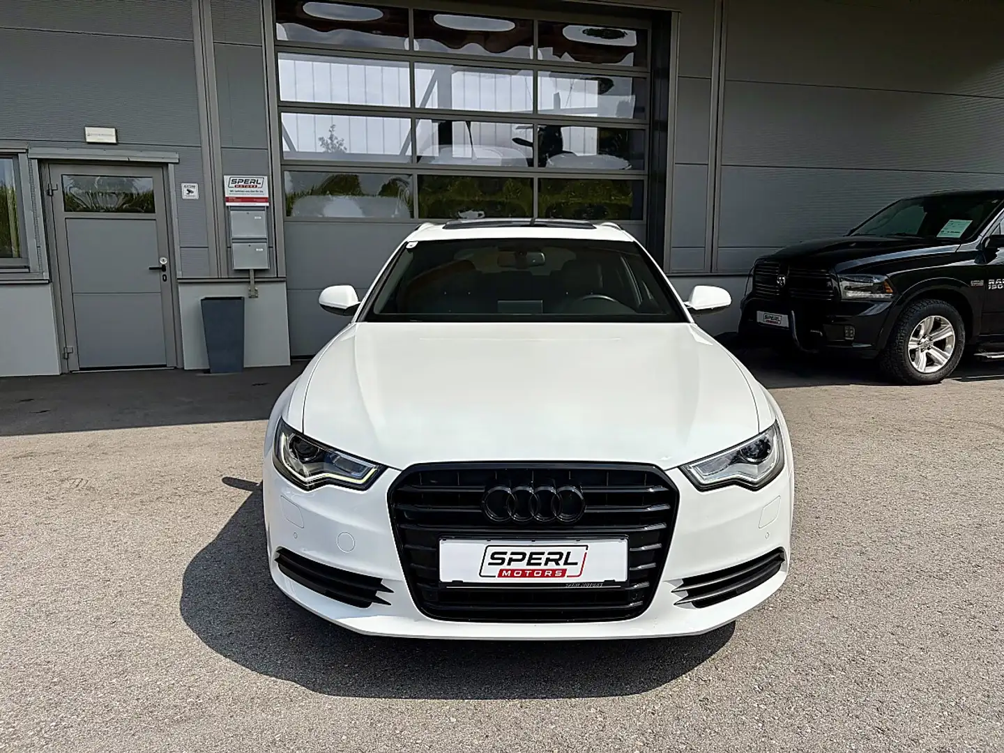 Audi A6 Avant 2.0 TDI *Panorama* Weiß - 2