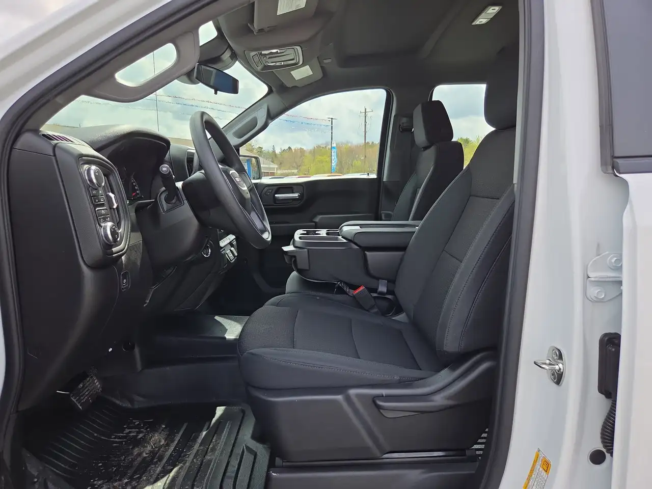 GMC Sierra 1500 снимка GMC Sierra 1500
