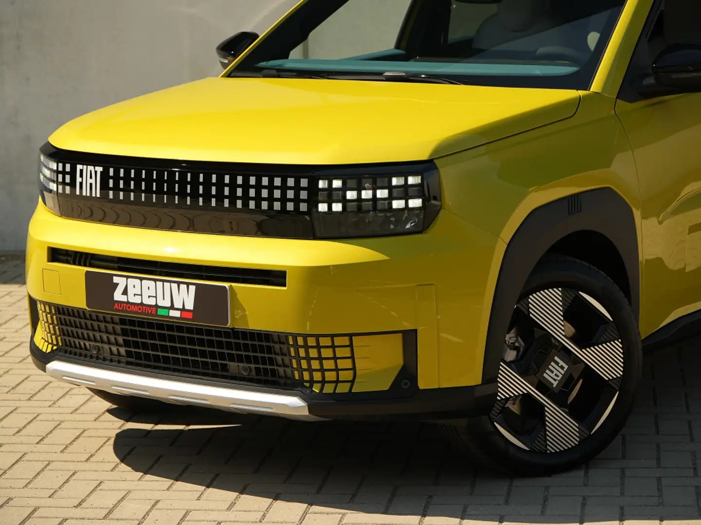 Fiat Grande Panda La Prima 11 kW 44 kWh | Carplay | Camera | Winter Geel - 2