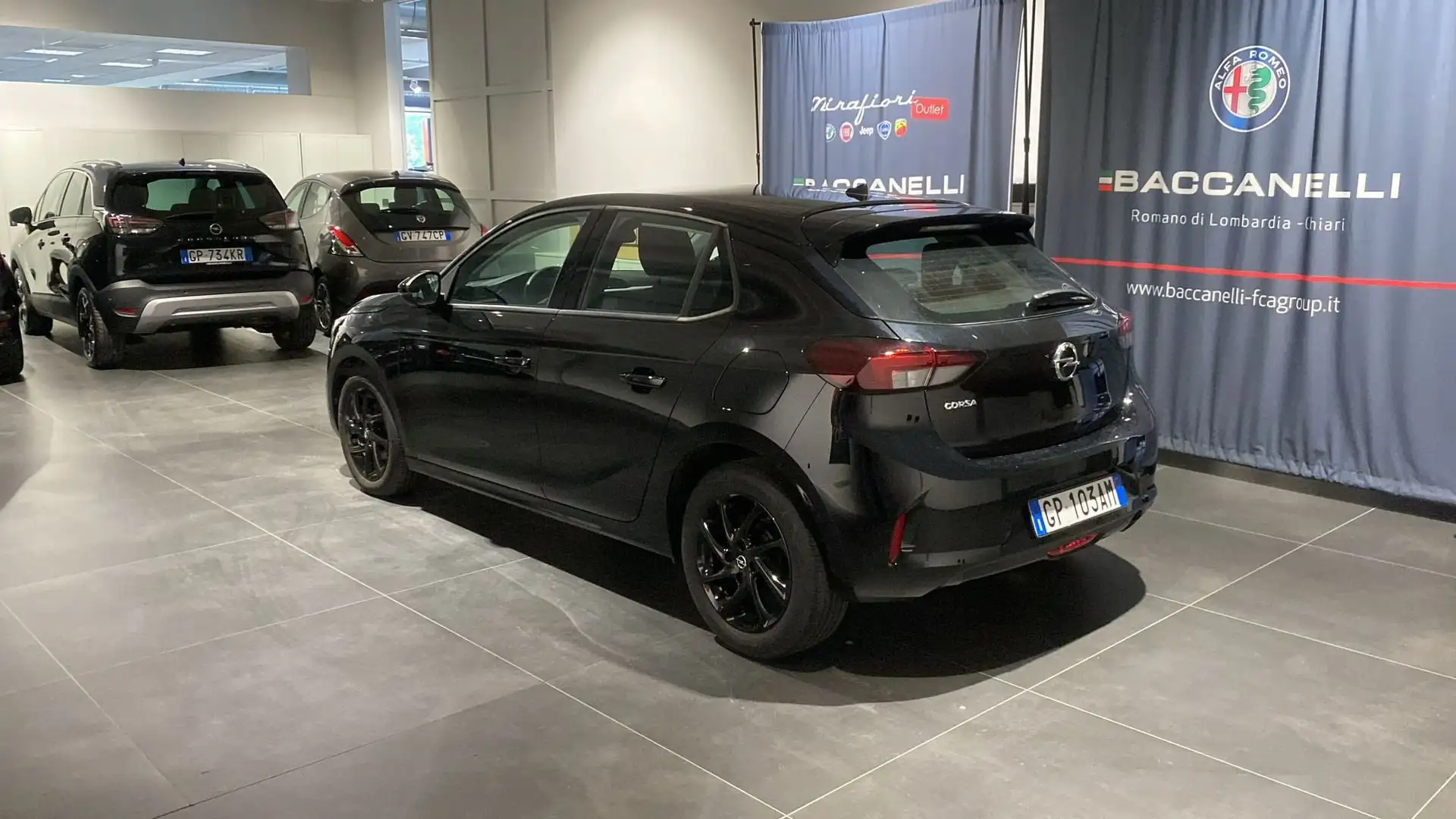 Opel Corsa 1.2 Design & Tech Nero - 2