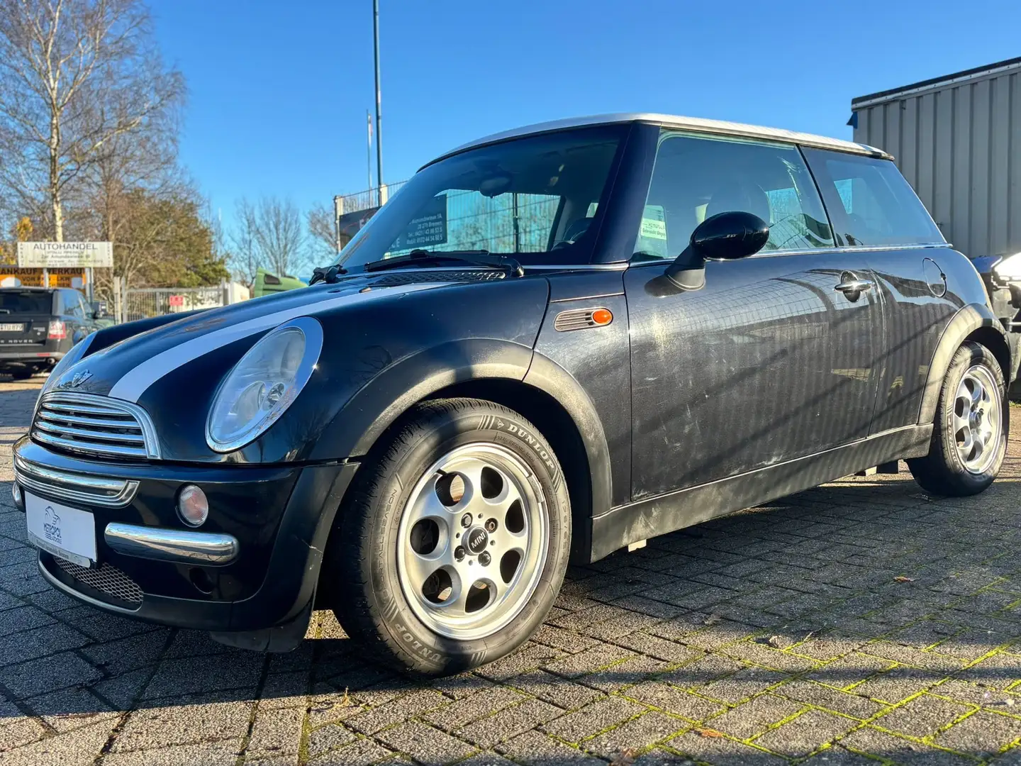 MINI One Cooper Schwarz - 1