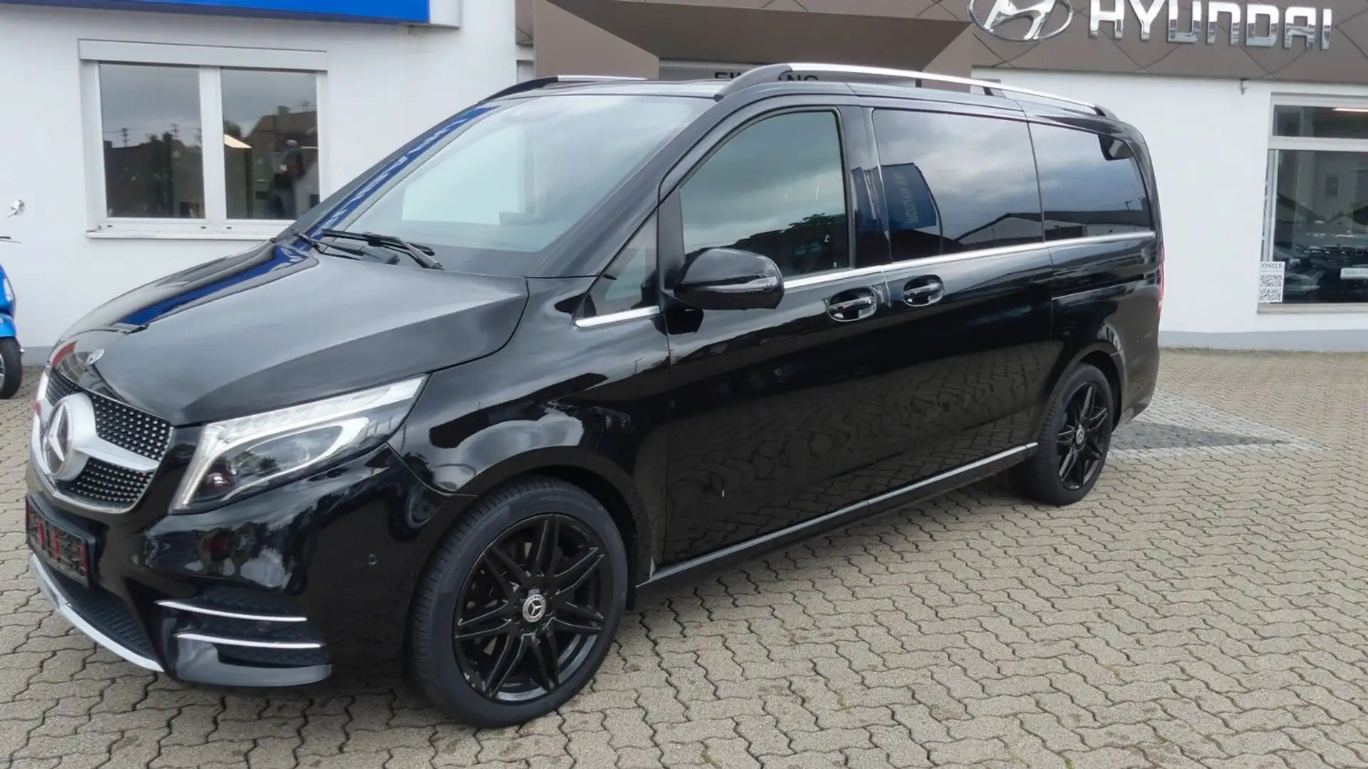 Mercedes-Benz V 300 V-Klasse 300d AMG Line + Standheizung Noir - 1