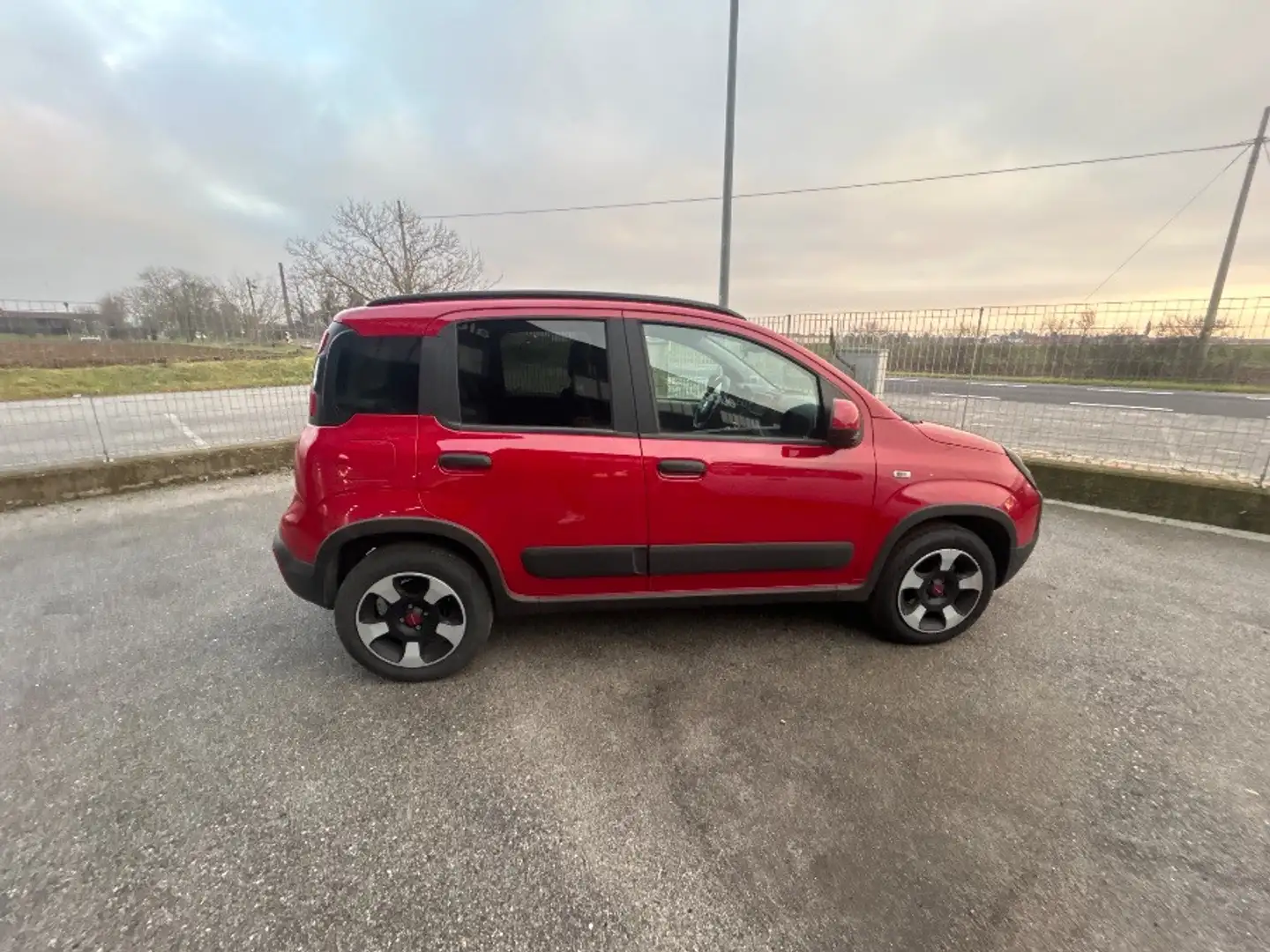 Fiat New Panda 1.0 FireFly Hybrid City Cross PRONTA CONSEGNA Rojo - 1