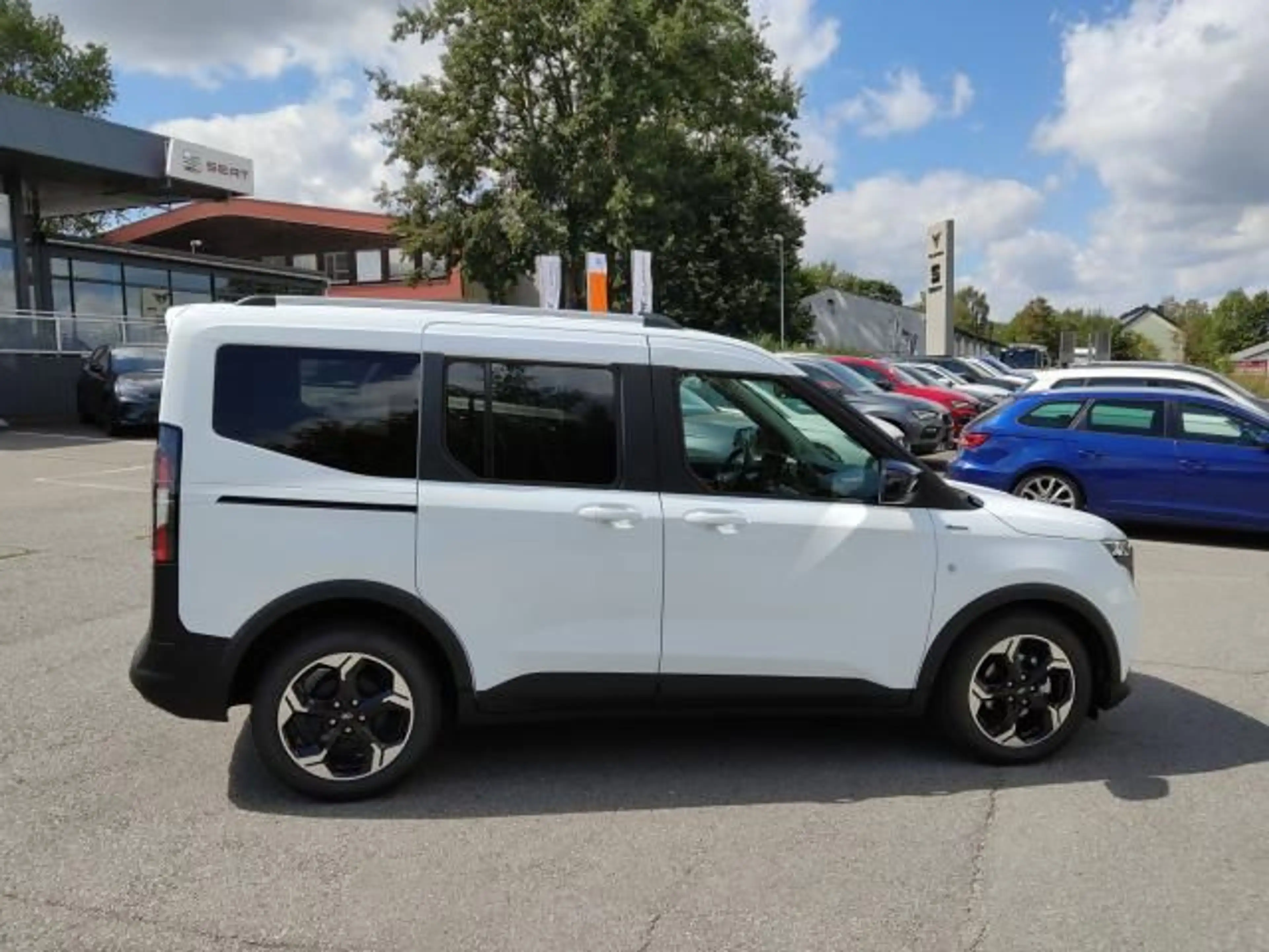 Ford Tourneo TOURNEO COURIER 1.0 ECO BOOST AKTIVE PLUS NAVI — photo 8