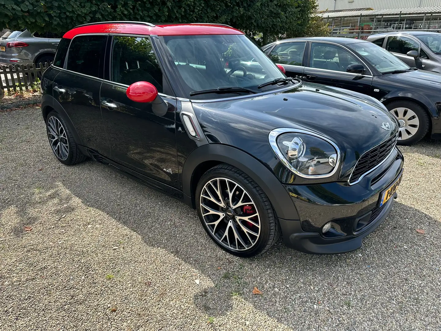 MINI Cooper Countryman JCW  218PK, Luxe uitvoering, APK 09-26 Zwart - 2