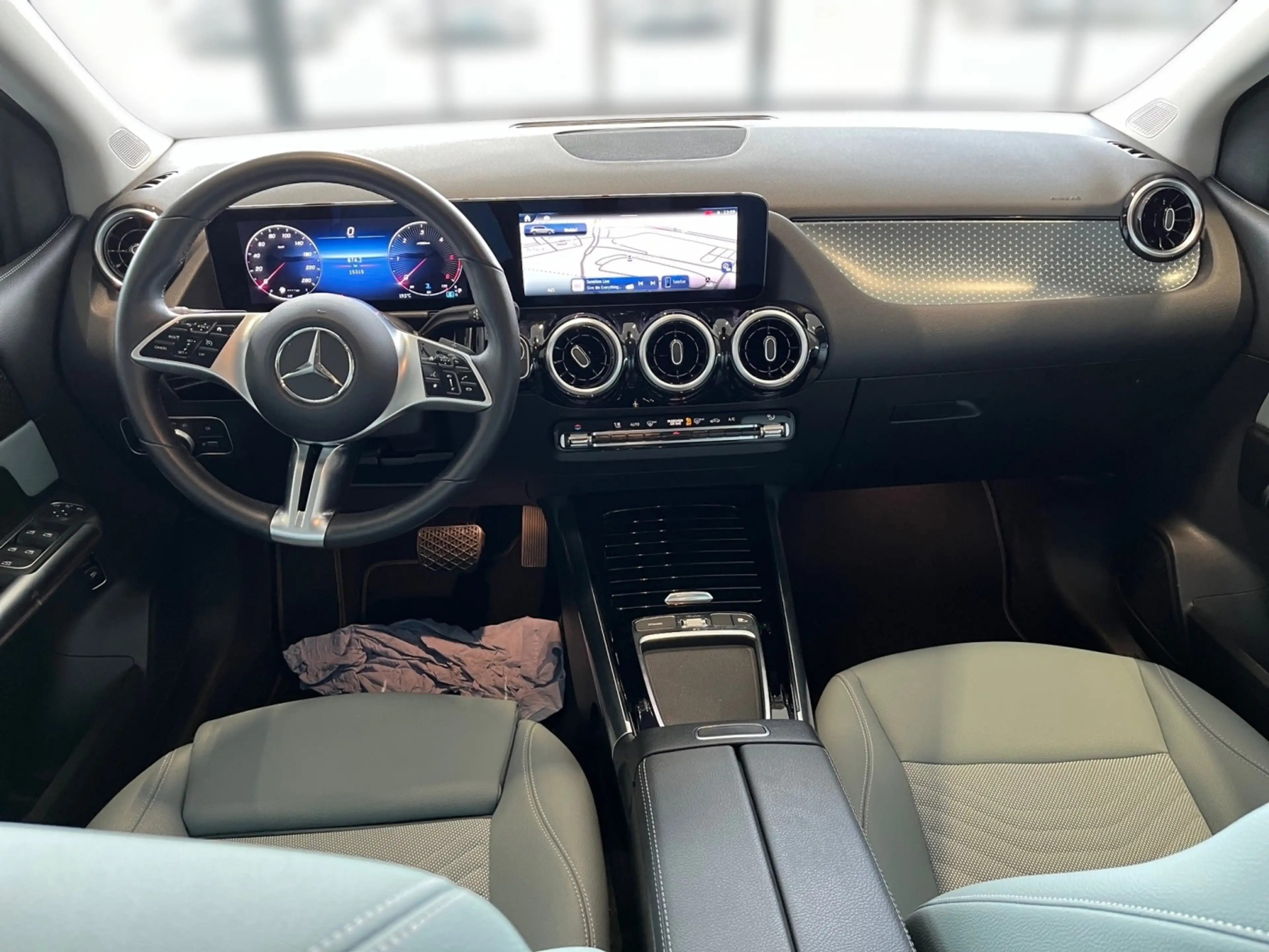 Mercedes-Benz B 220 d MBUX+Progressive+MBeam+LED+Wide+AHK+Cam — photo 12